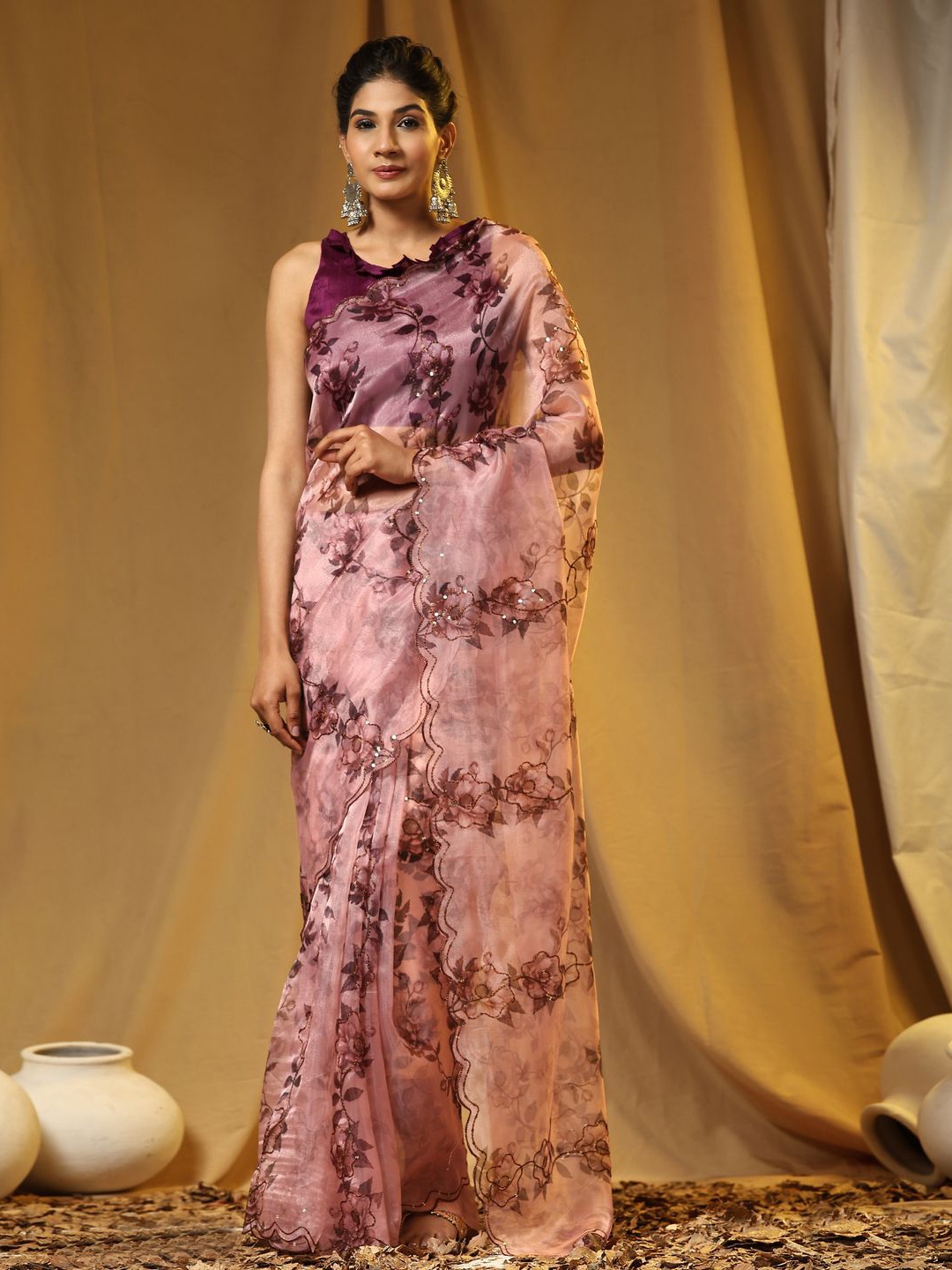 

Anouk Floral Embroidered Sequinned Saree, Brown