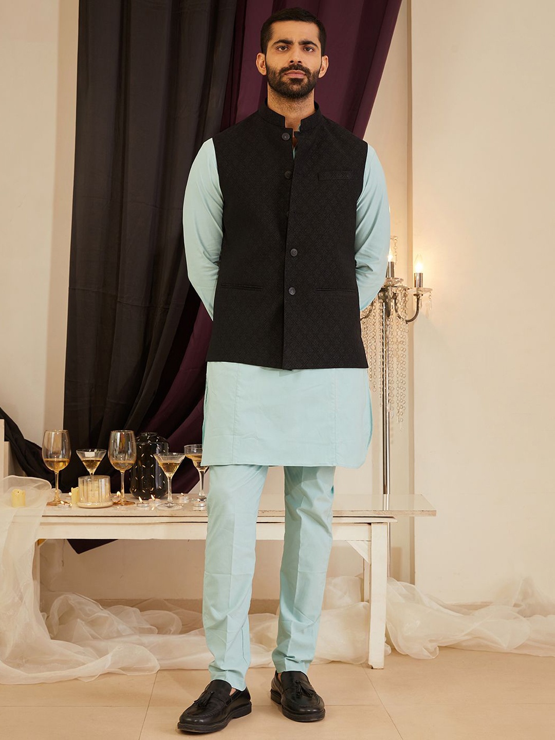 

MR BUTTON Woven Designed Nehru Jacket, Black