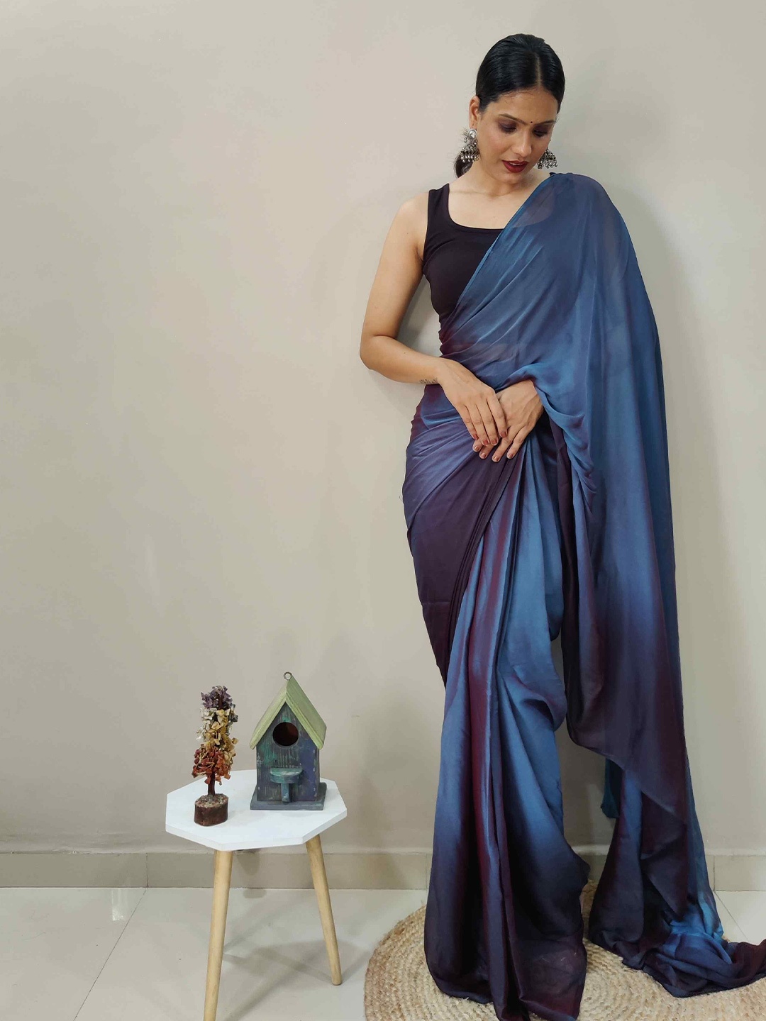 

HERE&NOW Ombre Poly Georgette Ready to Wear Saree, Navy blue