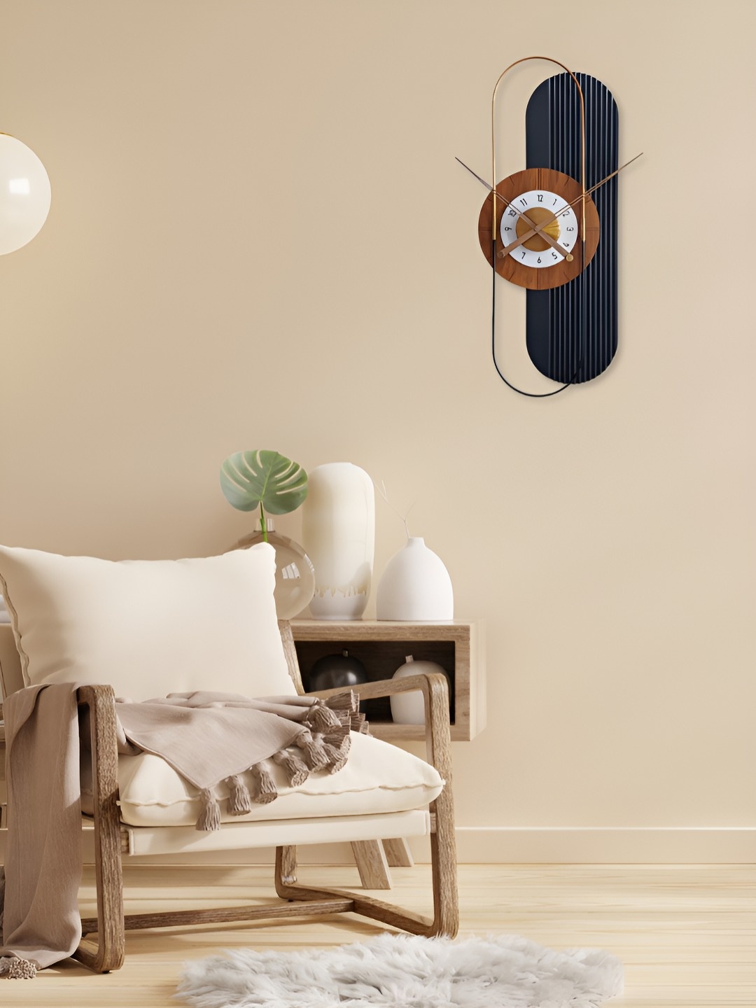 

The Brand Barrel Black & White Abstract Shaped Contemporary Wall Clock
