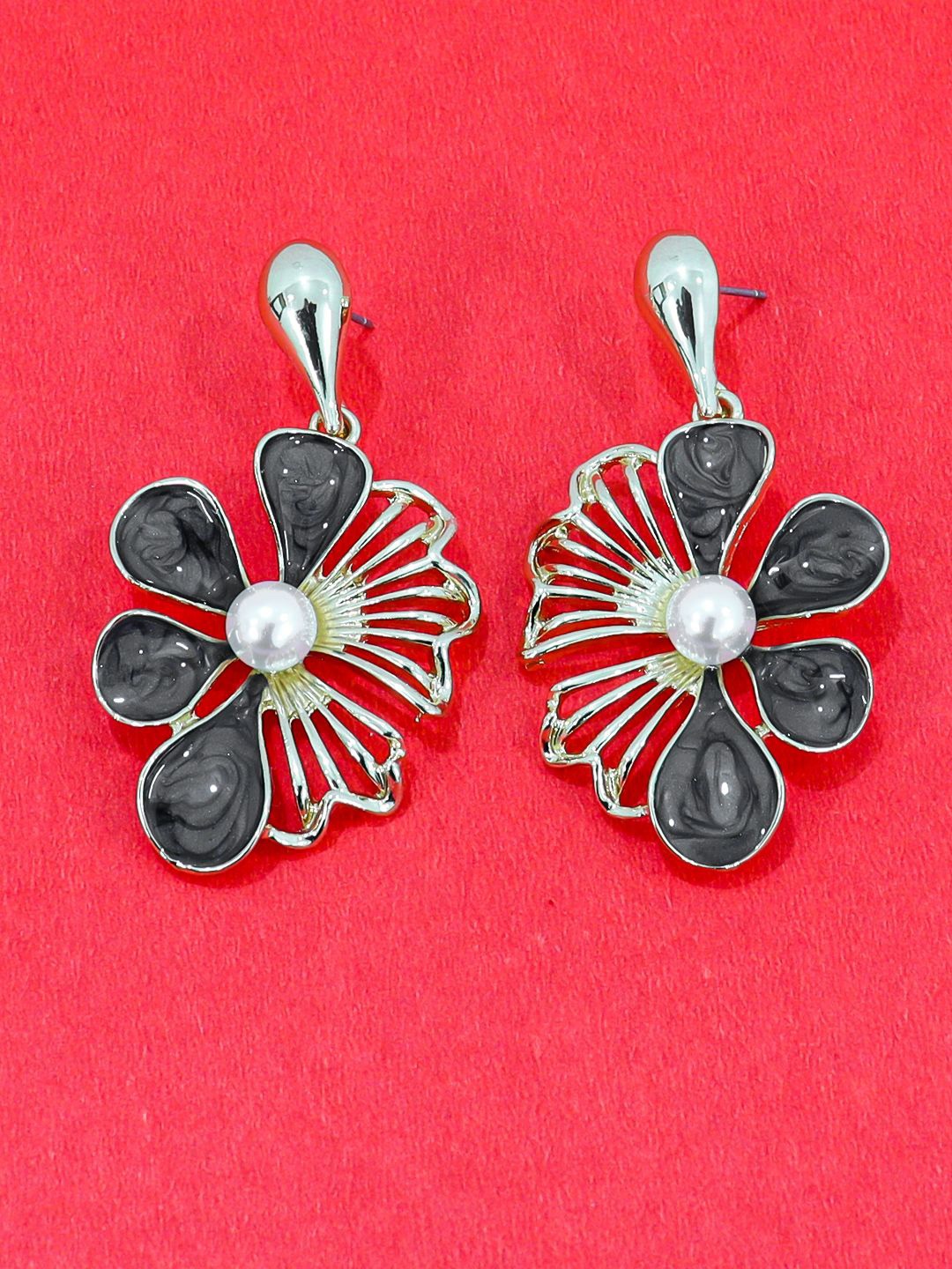 

VAGHBHATT Floral Drop Earrings, Black