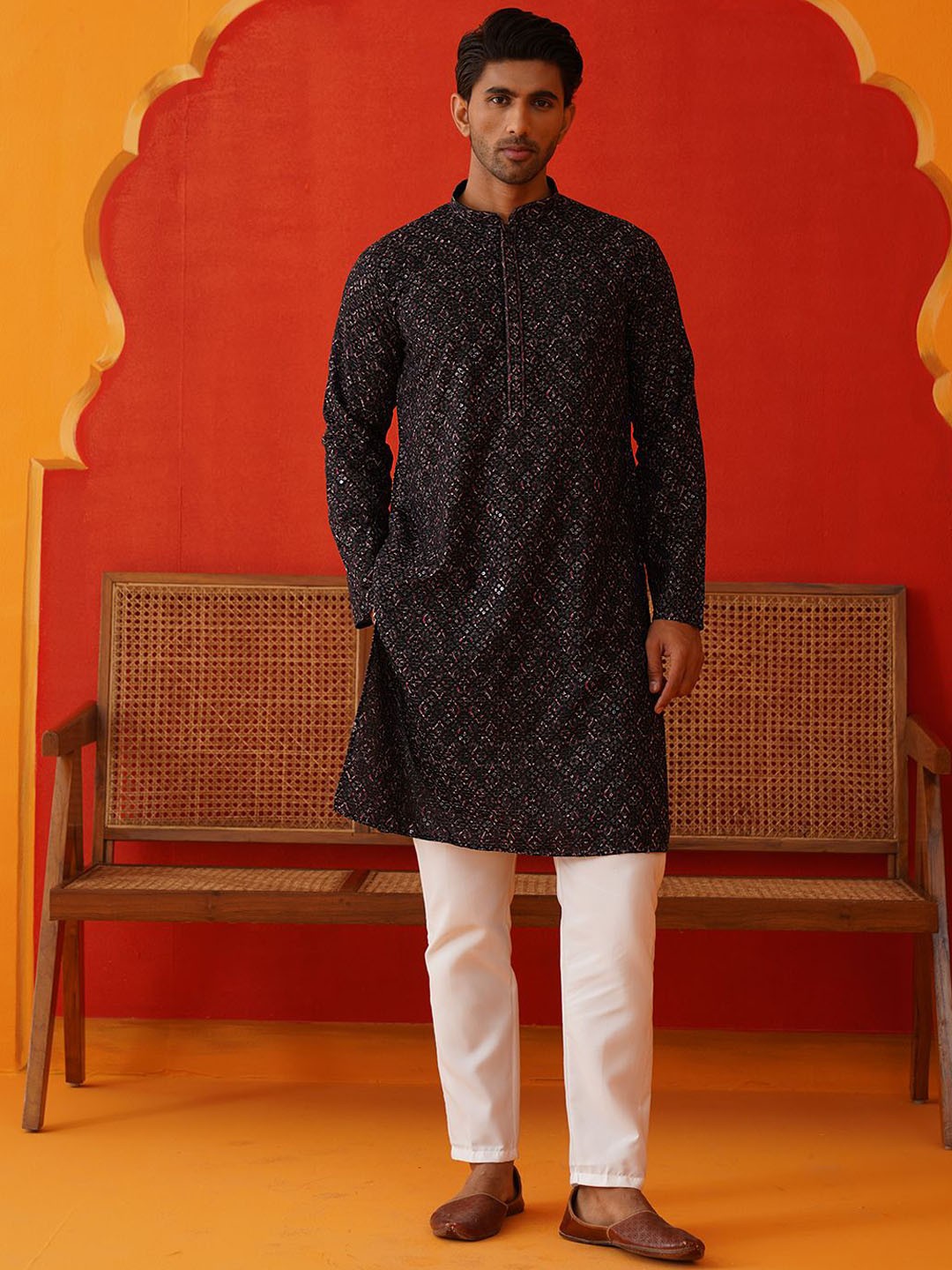 

Jompers Men Embroidered Regular Sequinned Kurta with Pyjamas, Grey