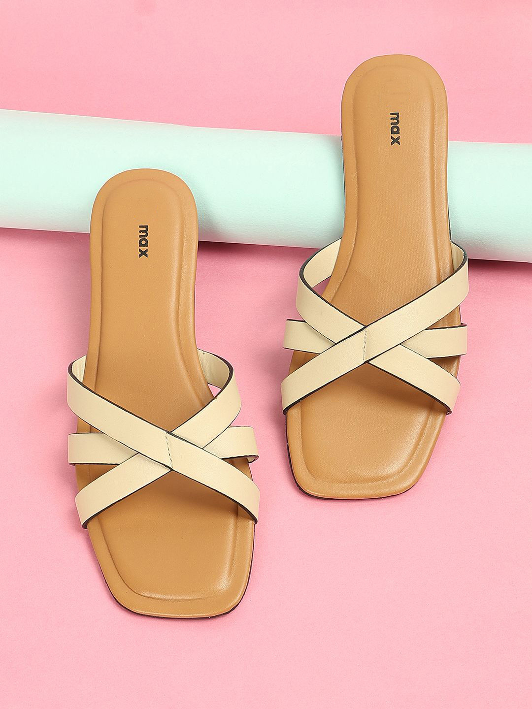 

max Women Striped Open Toe Flats, Beige