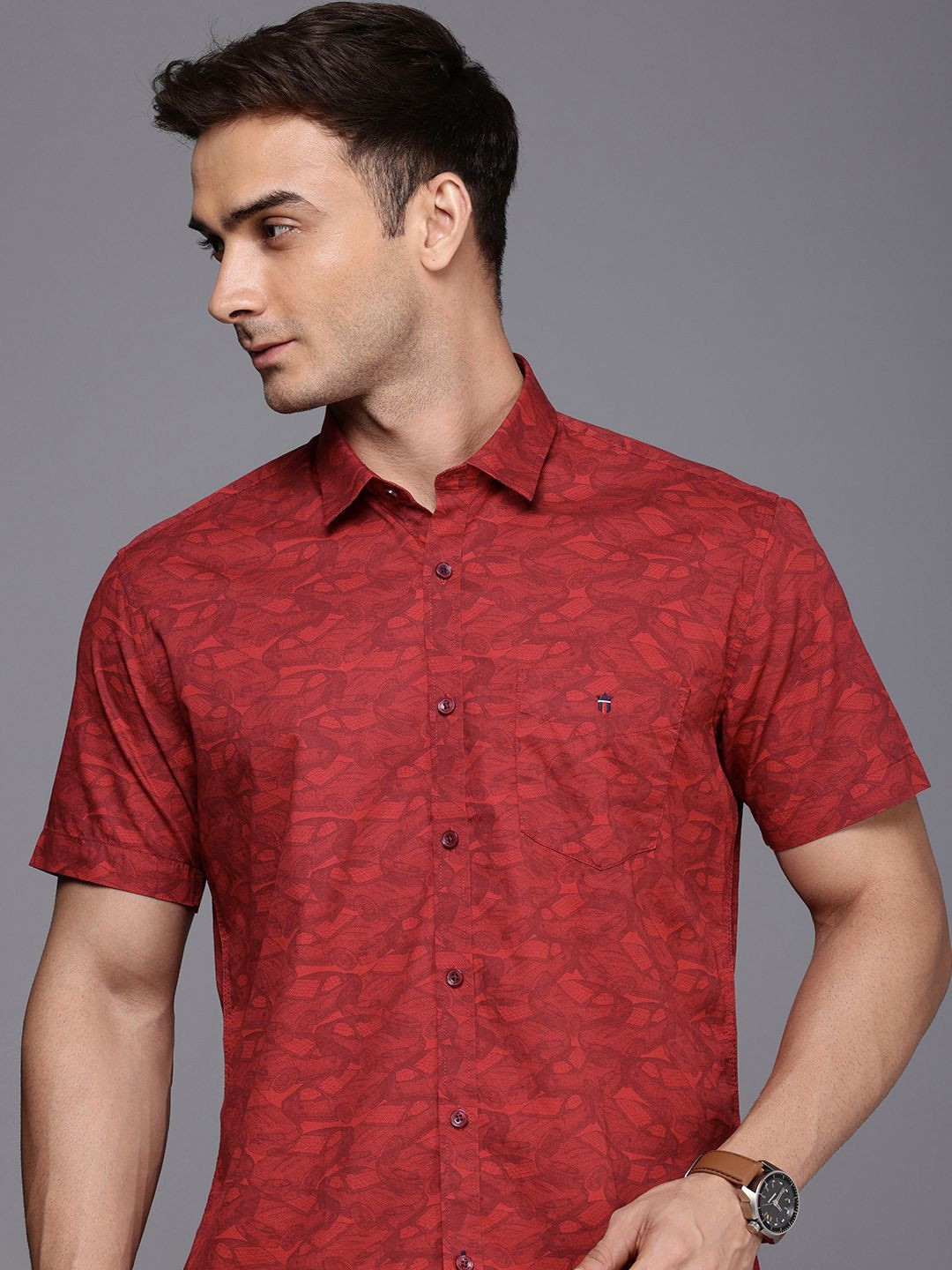 

Louis Philippe Sport Pure Cotton Slim Fit Conversational Printed Casual Shirt, Red