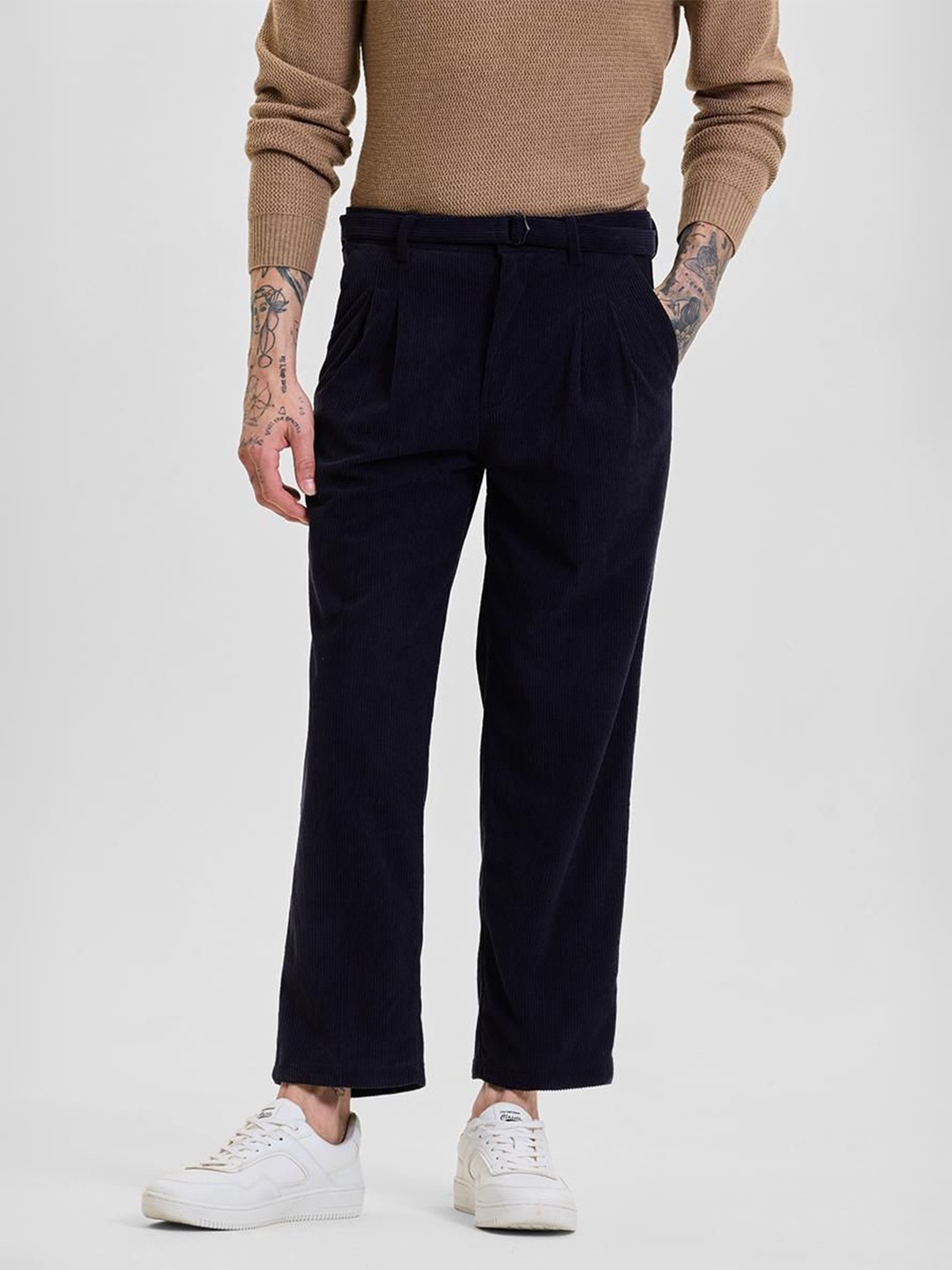 

Snitch Men Relaxed Loose Fit Pleated Trousers, Navy blue