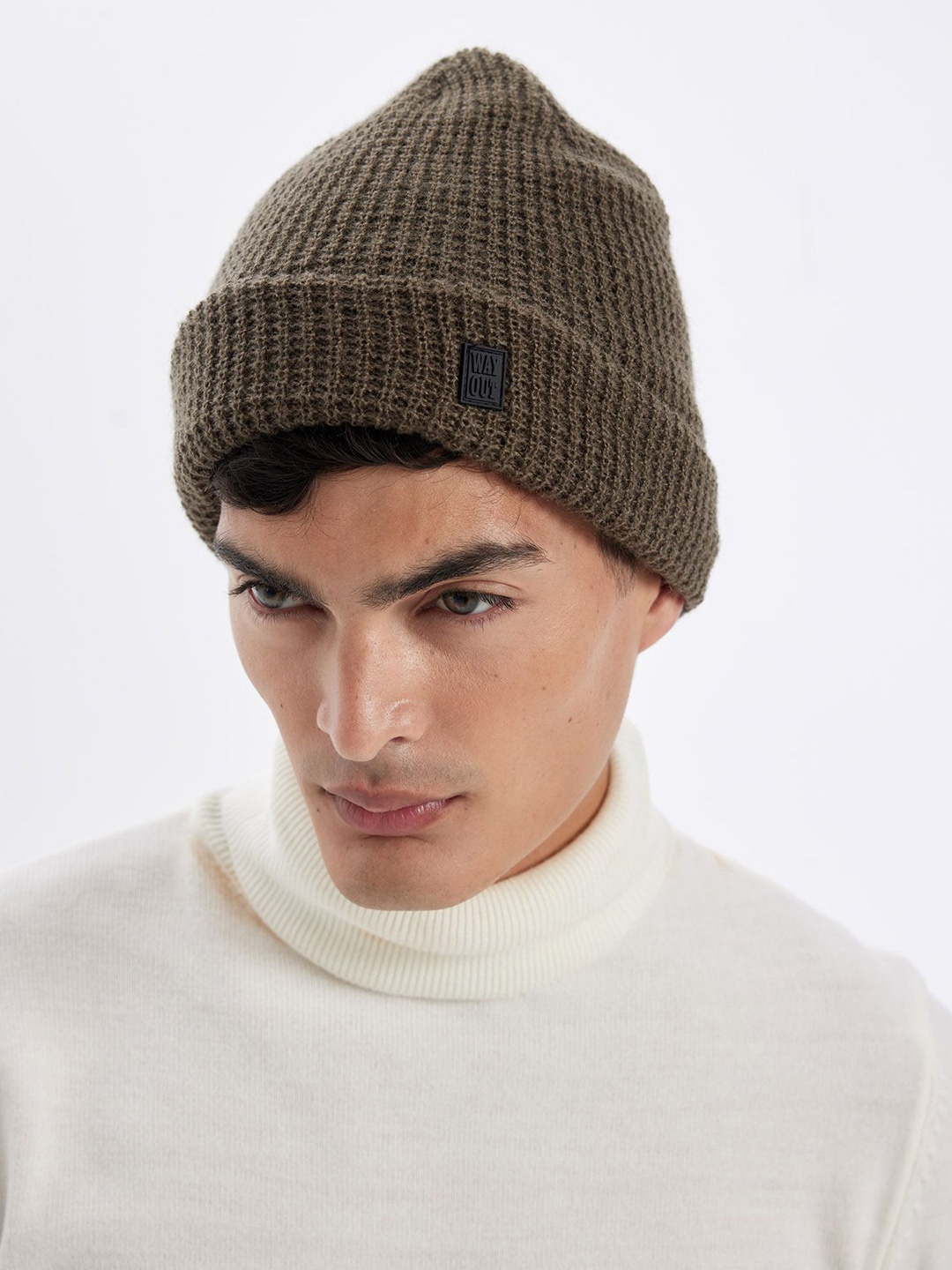 

DeFacto Men Beanie, Brown