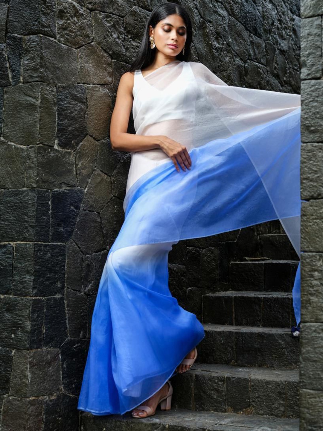 

House of Deepthi Ombre Printed Saree With Blouse Piece, Blue