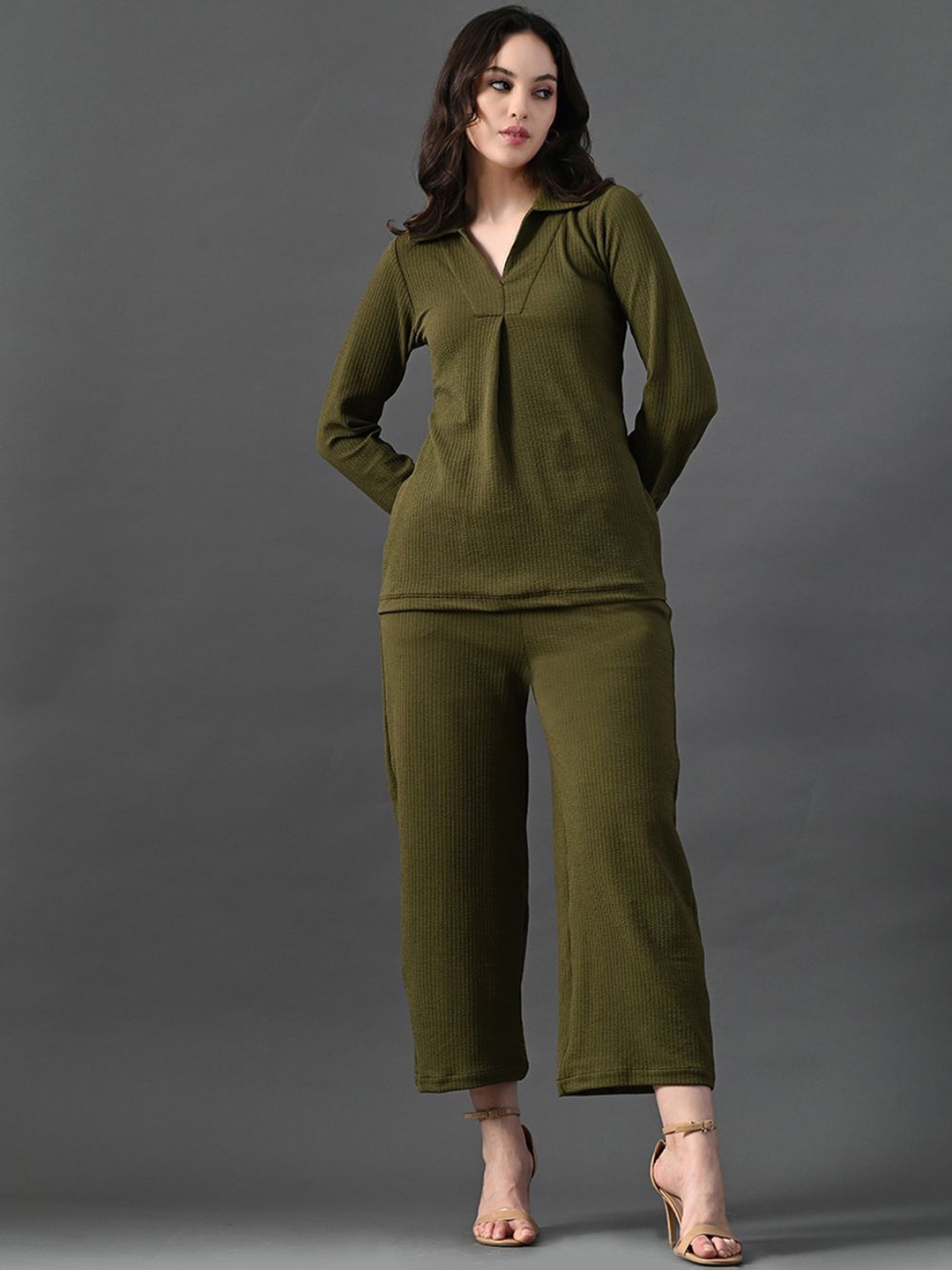 

The Roadster Lifestyle Co Top With Trousers Co-Ords, Olive