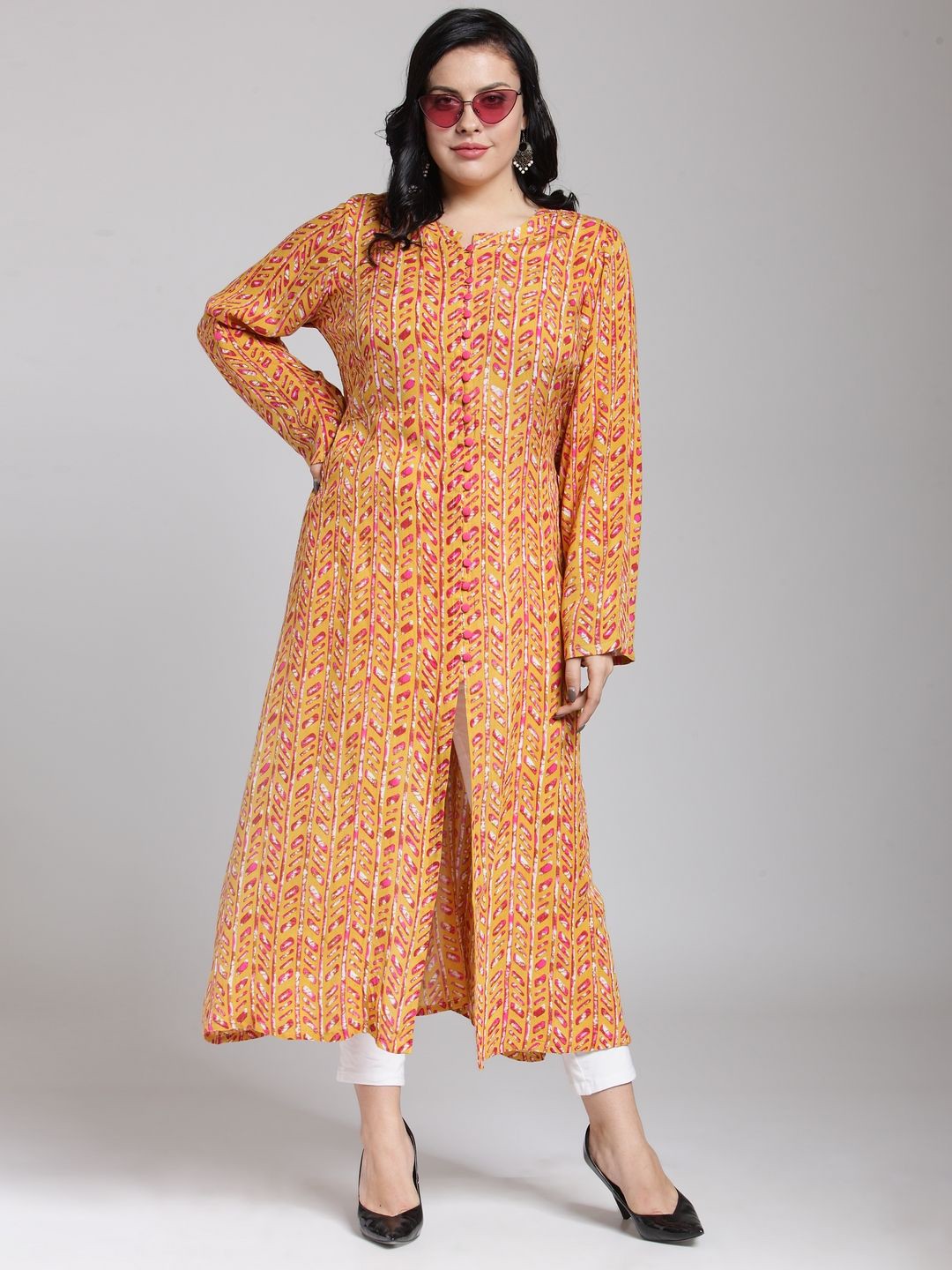 

plusS Women Printed Kurta, Mustard