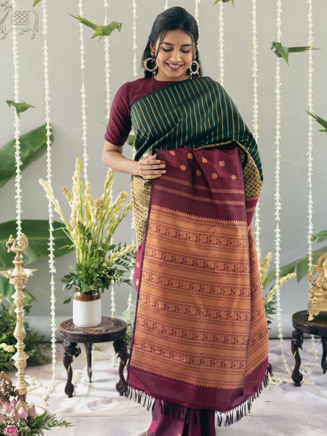 

KALINI Woven Design Zari Banarasi Saree, Green