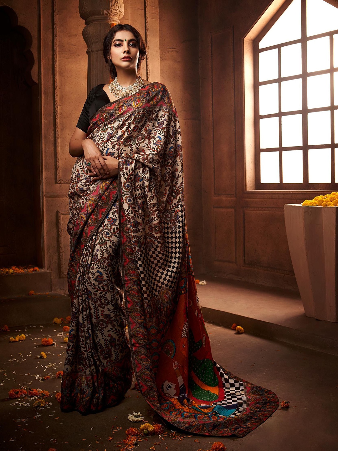 

House of Deepthi Ethnic Motifs Printed Saree, Beige