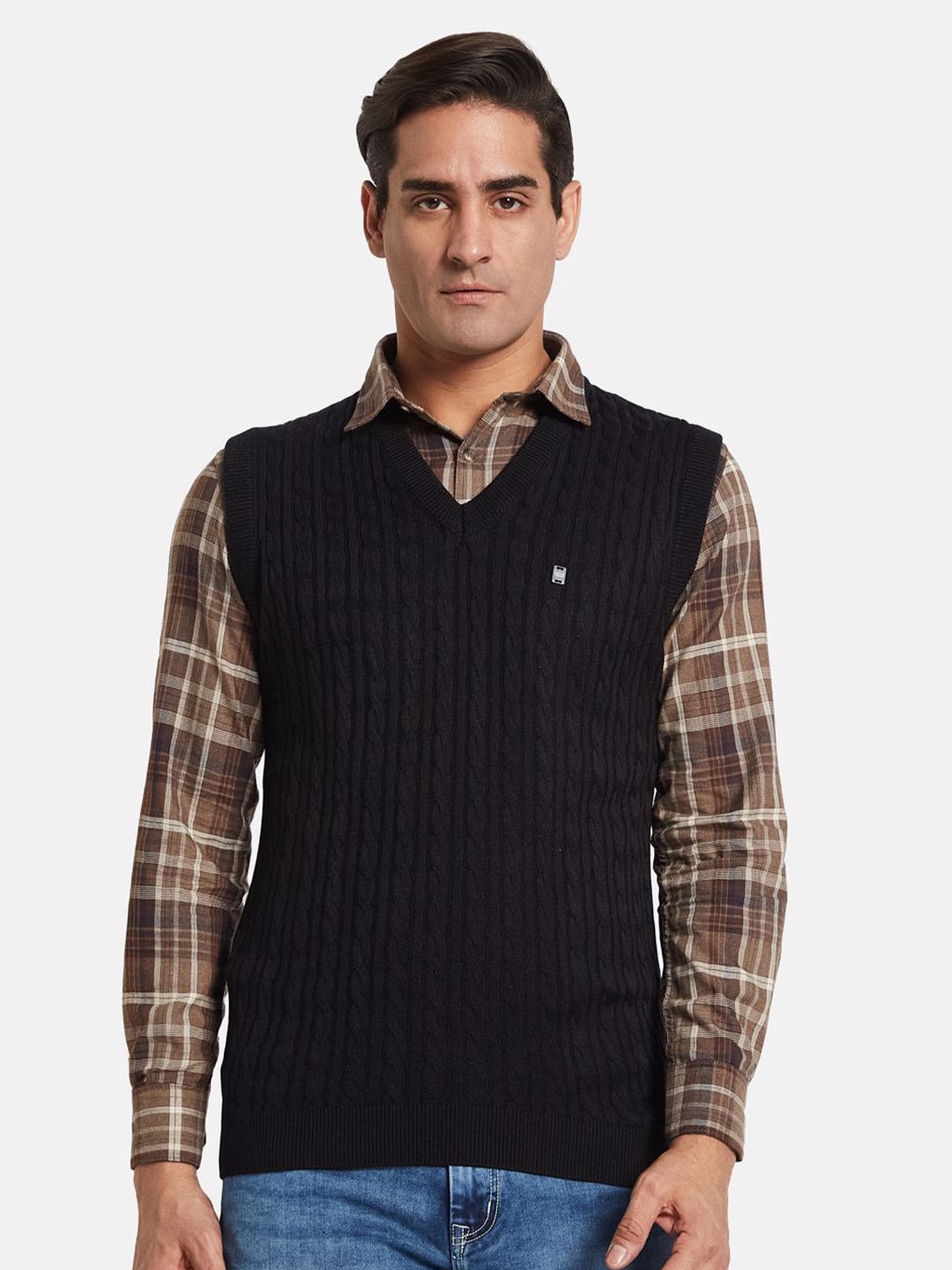 

METTLE Men Sweater Vest, Black