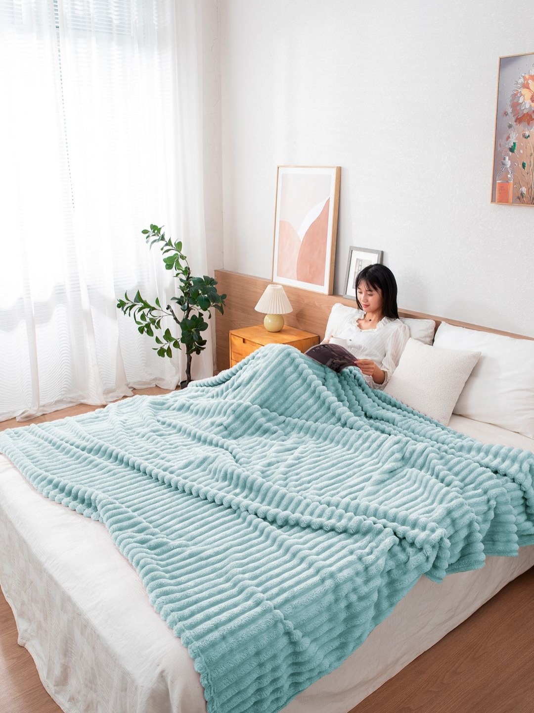 

HOKIPO Blue Fleece 210 GSM Double Bed Blanket