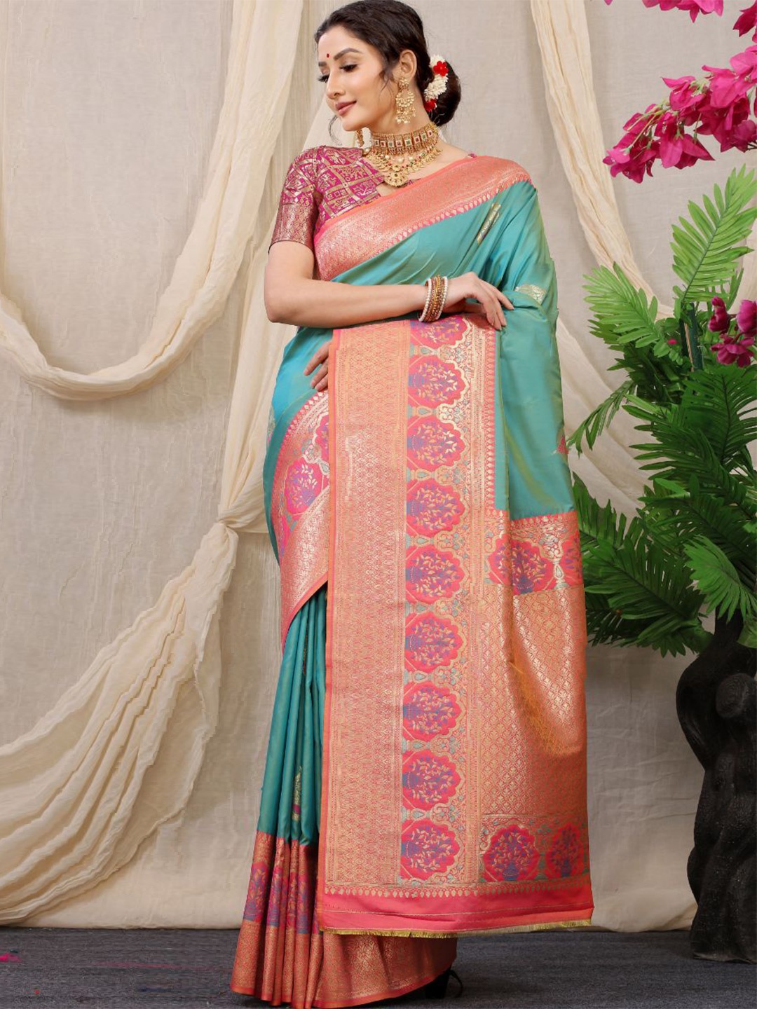 

Royal Rajgharana Saree Pure Silk Woven Design Zari Banarasi Sarees, Sea green