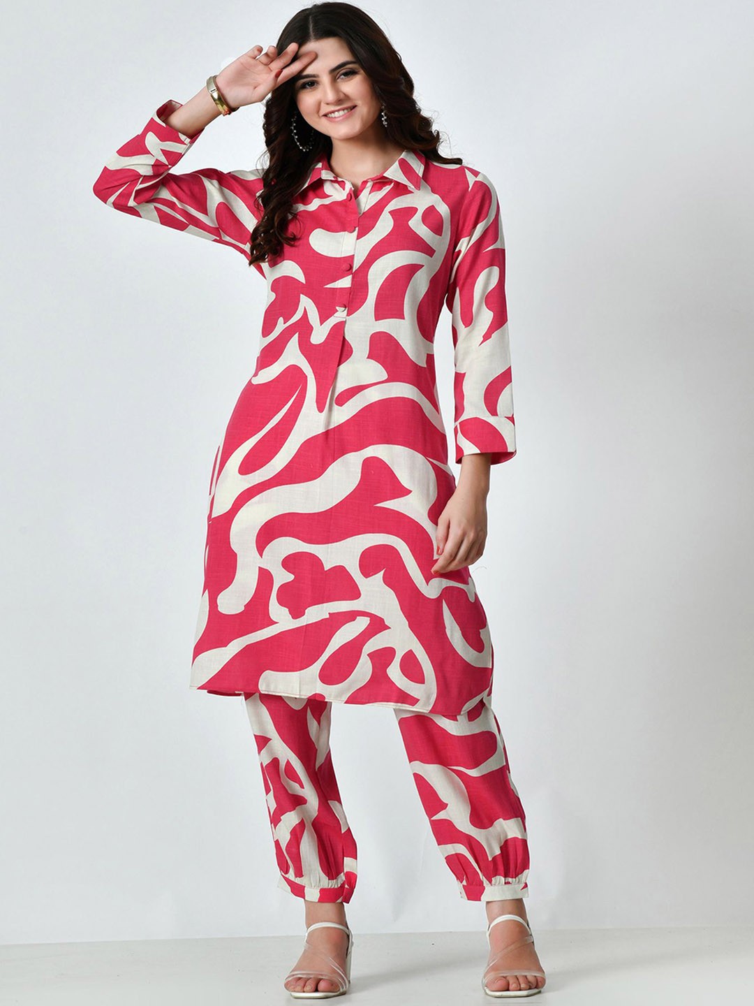 

VAPPSYAM Women Printed Regular Kurta with Patiala, Pink