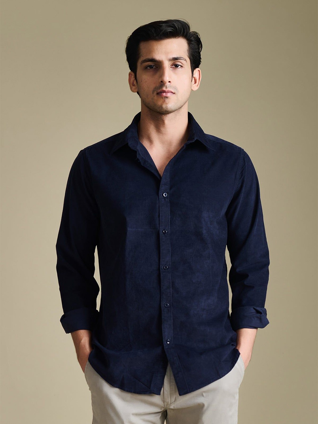 

Beyours Men Classic Opaque Casual Shirt, Navy blue