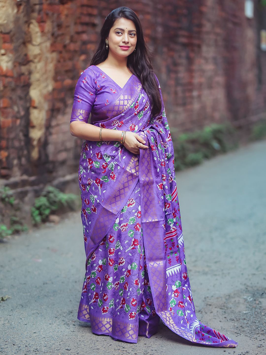 

Mitera Kalamkari Zari Woven Printed Design Saree, Lavender