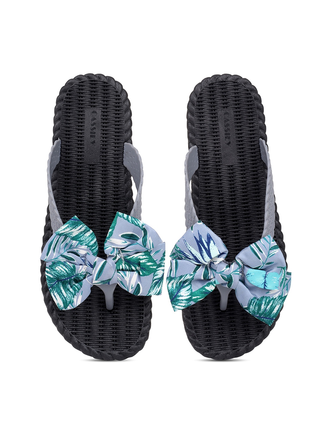 

CASSIEY Women Printed Rubber Slip On, Grey
