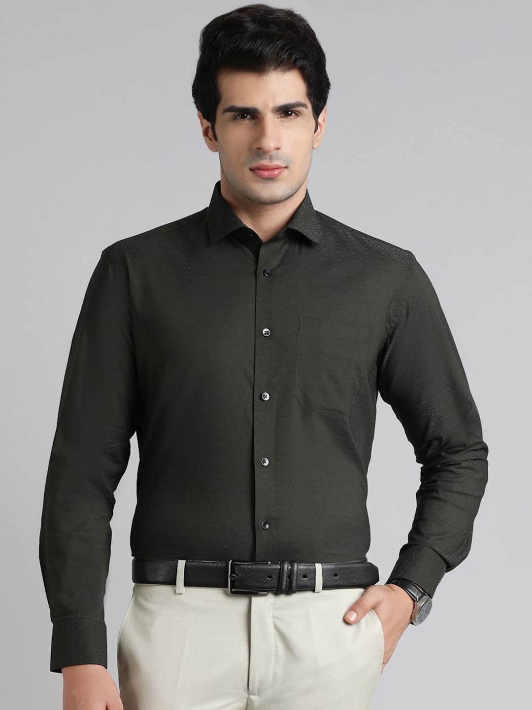 

METAL Men Slim Fit Opaque Formal Shirt, Green
