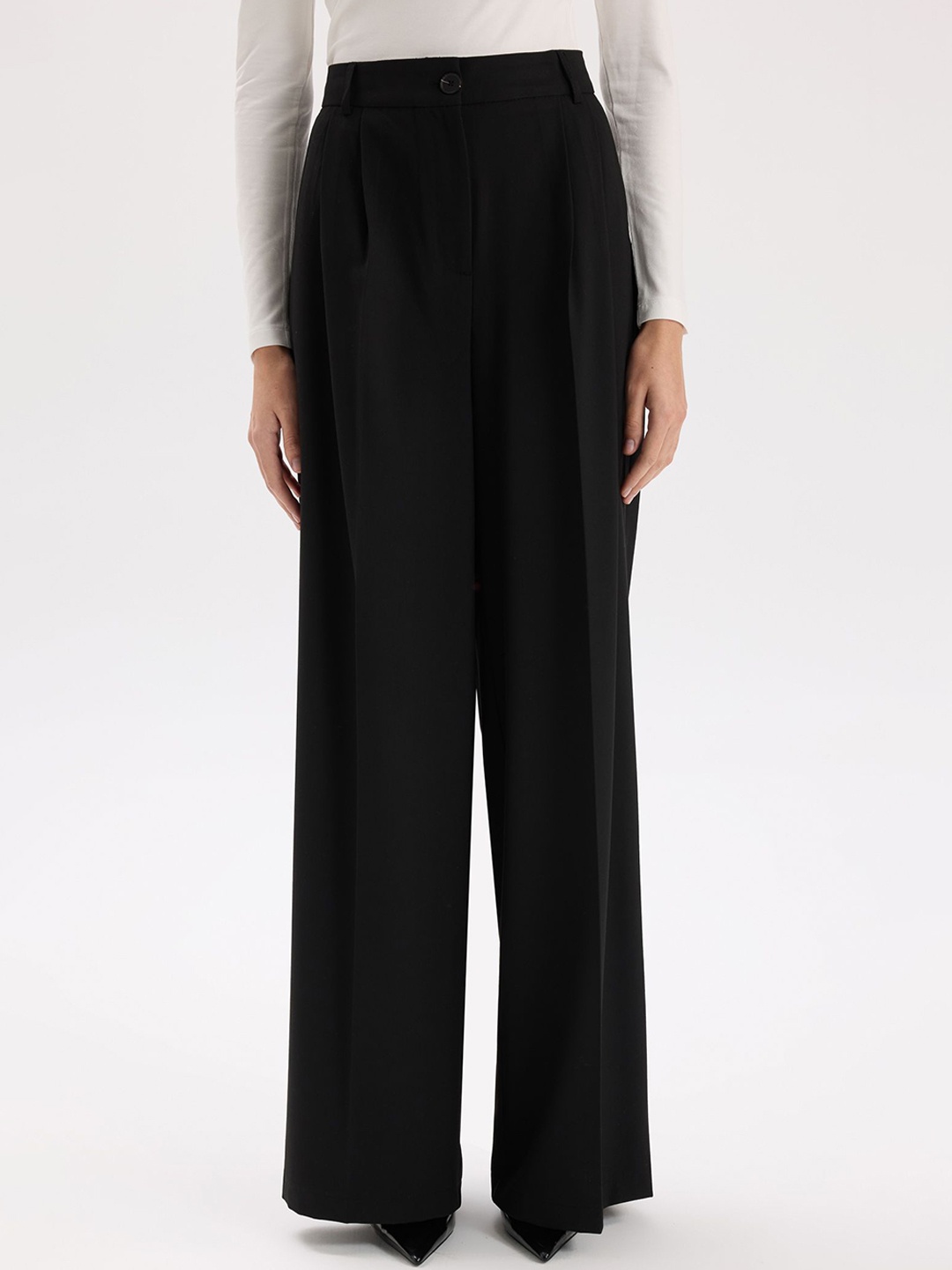 

DeFacto Women Pleated Trousers, Na