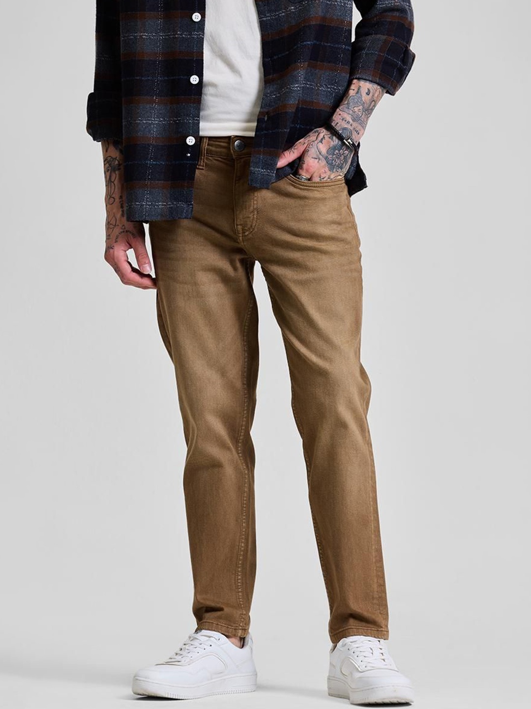 

Snitch Men Smart Slim Fit Mid-Rise Stretchable Jeans, Brown