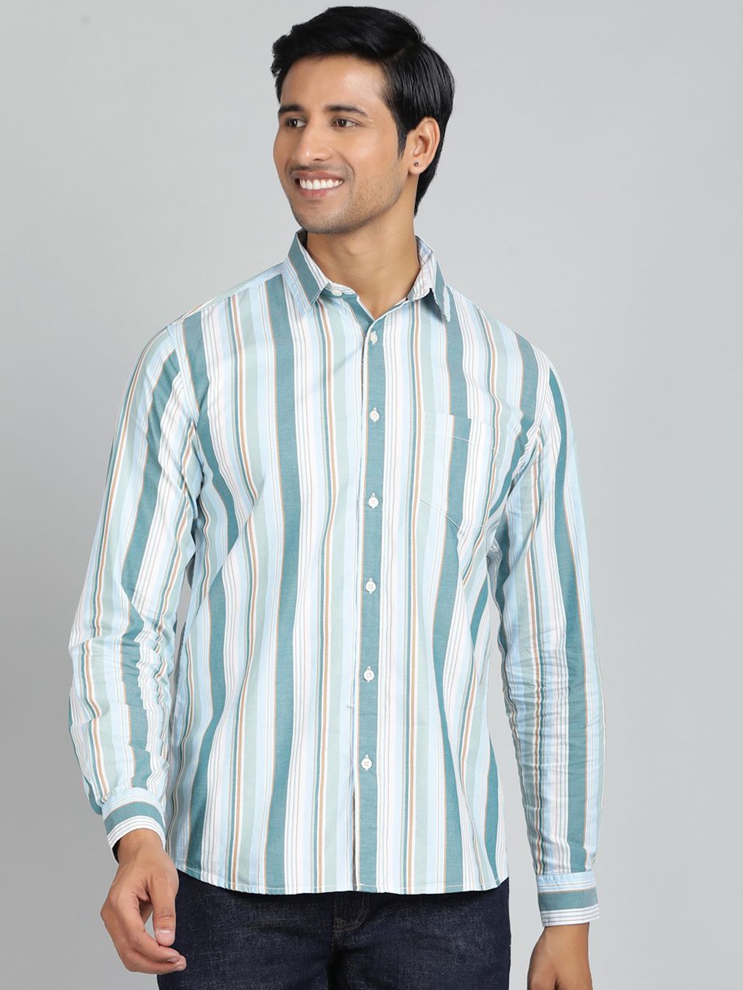 

JADE BLUE Men Slim Fit Opaque Striped Casual Shirt, Green