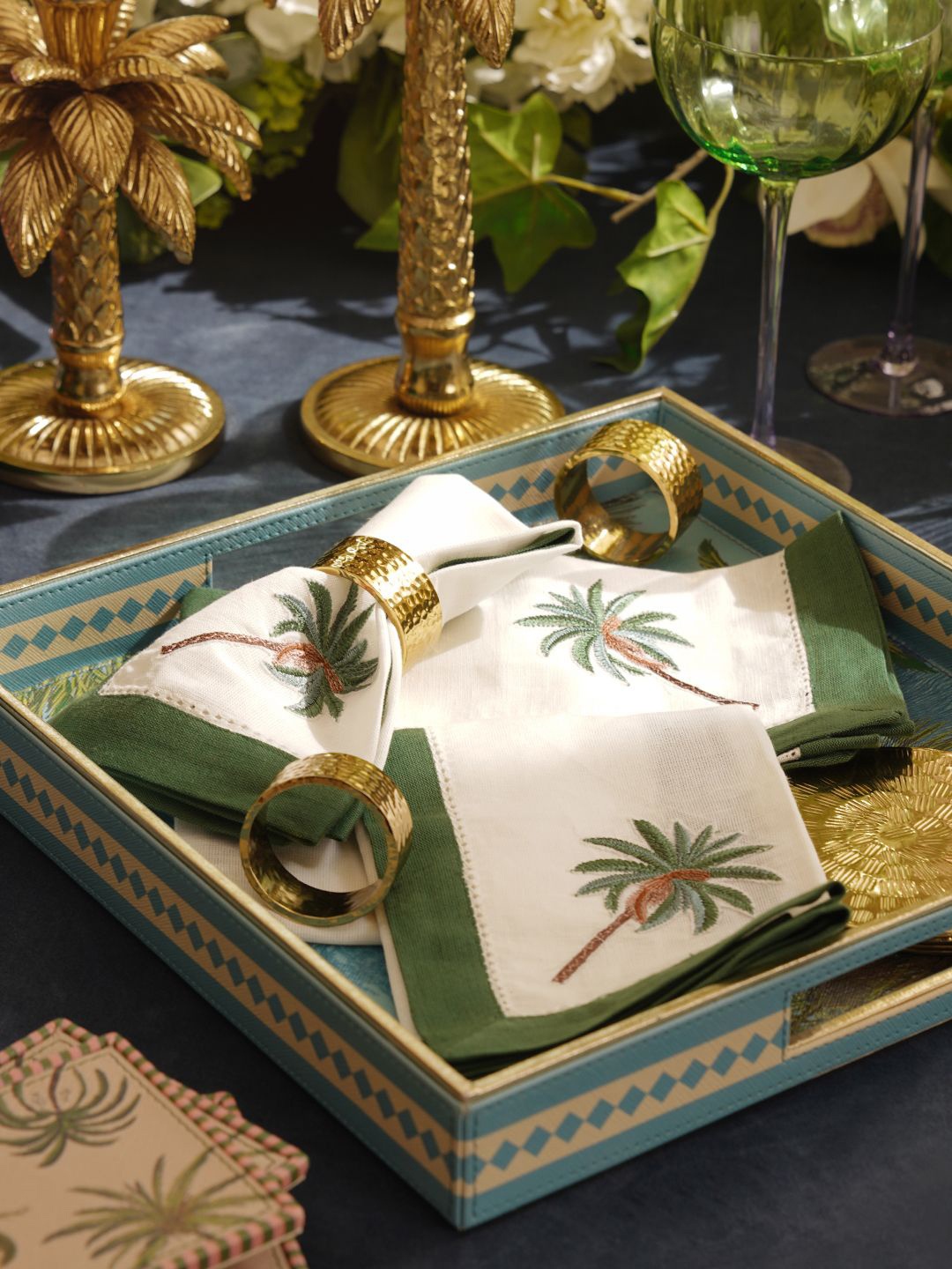 

Pure Home and Living 4-Pcs Green & White Palm Motif Printed Linen Napkins
