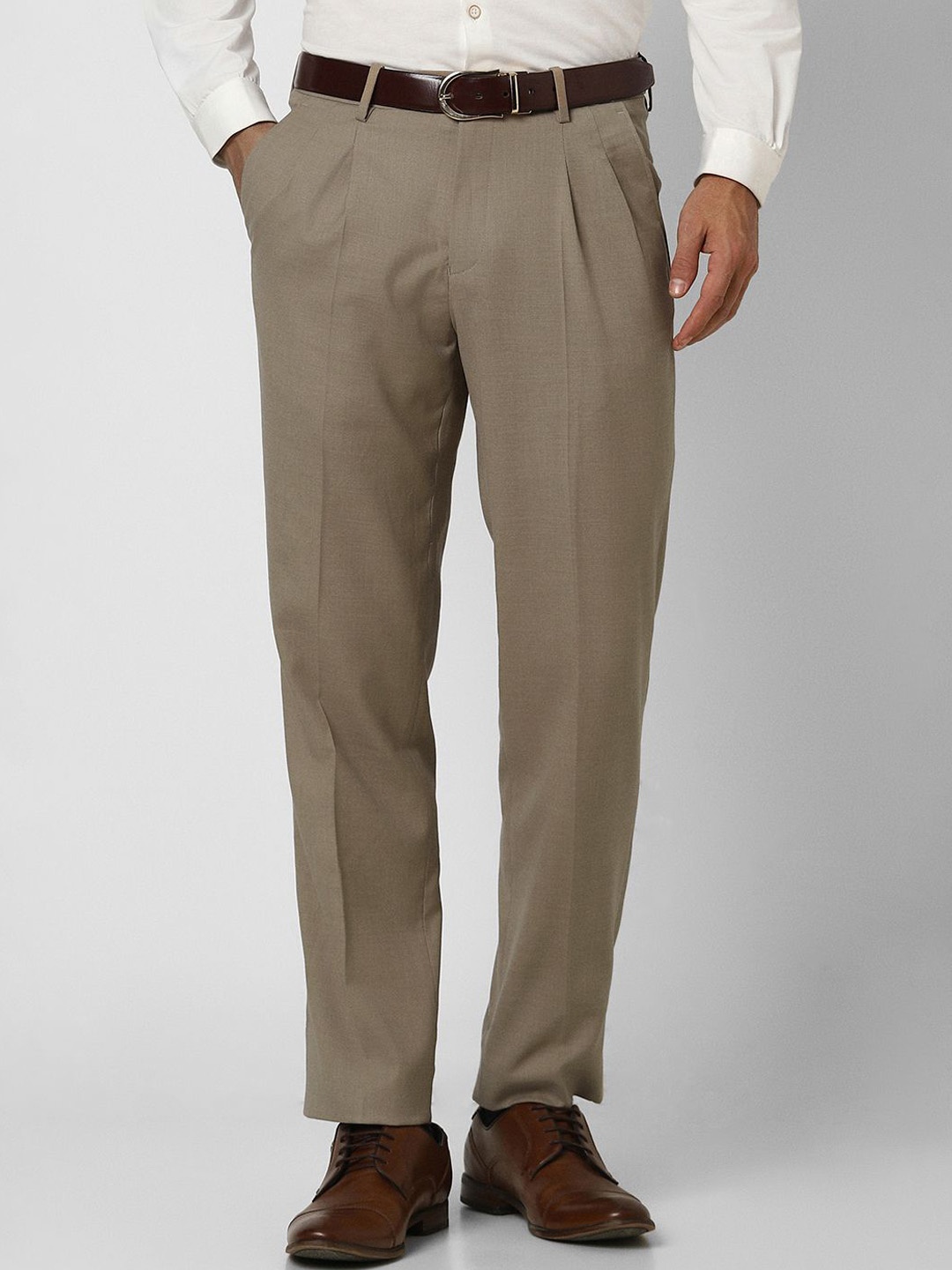 

Van Heusen Men Pleated Trousers, Khaki