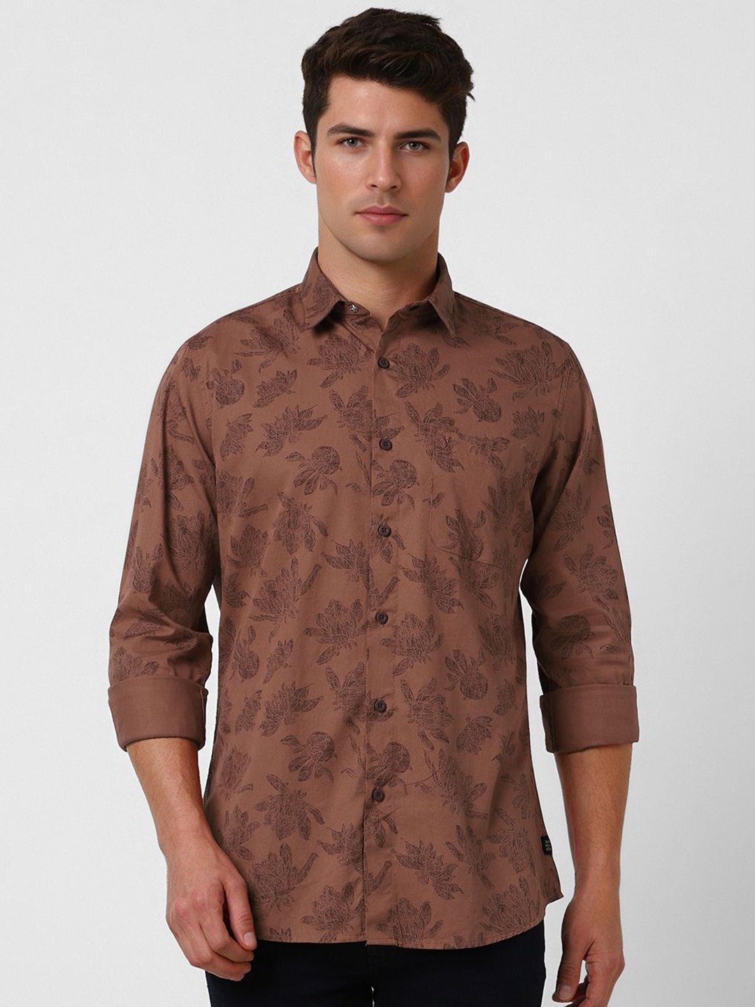 

VAN HEUSEN DENIM LABS Men Slim Fit Floral Opaque Printed Casual Shirt, Brown