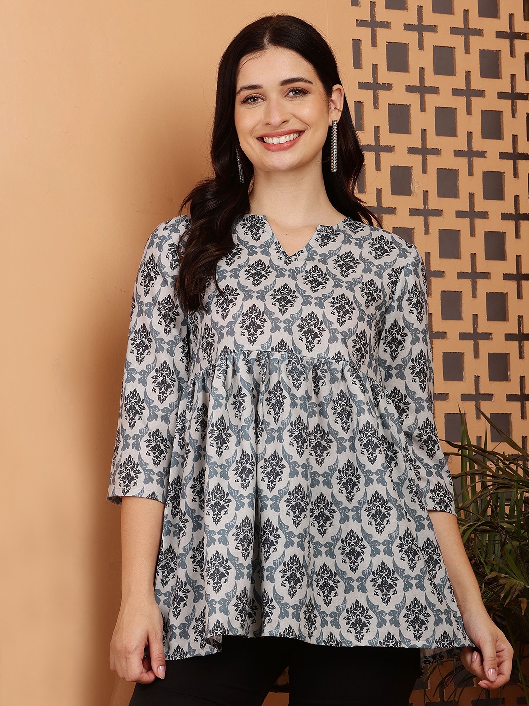 

RIG-TIE Women Floral Printed Empire Top, Grey