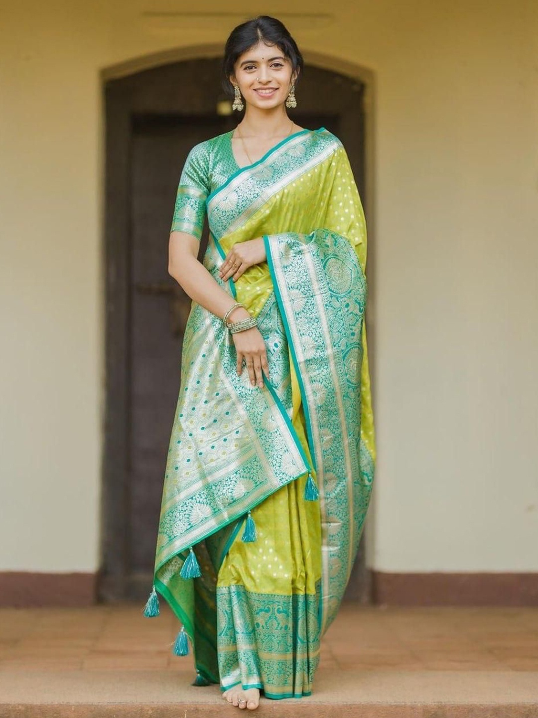 

KALINI Ethnic Motifs Zari Banarasi Saree, Yellow