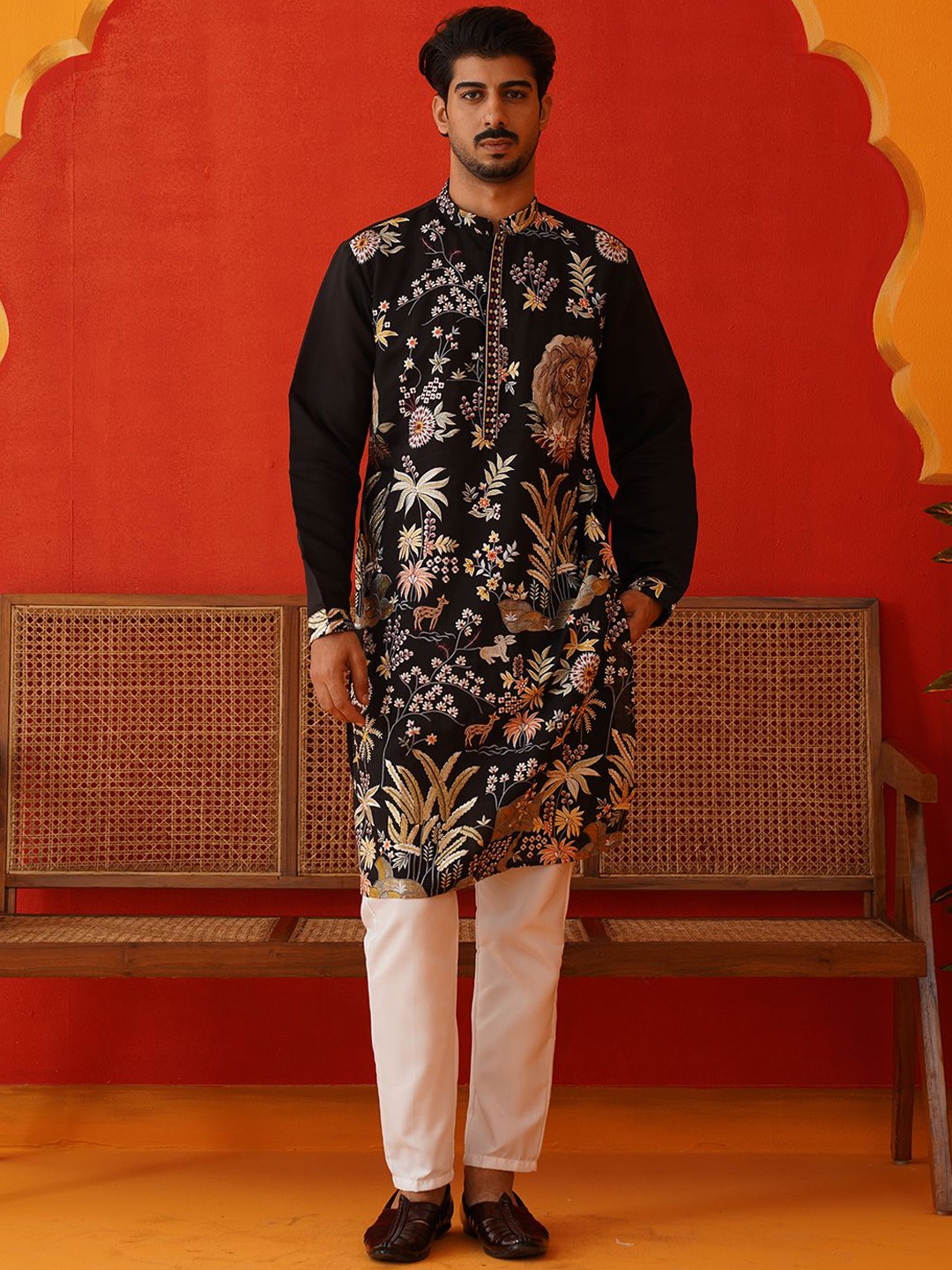 

Jompers Men Floral Embroidered Regular Chikankari Kurta with Pyjamas, Brown
