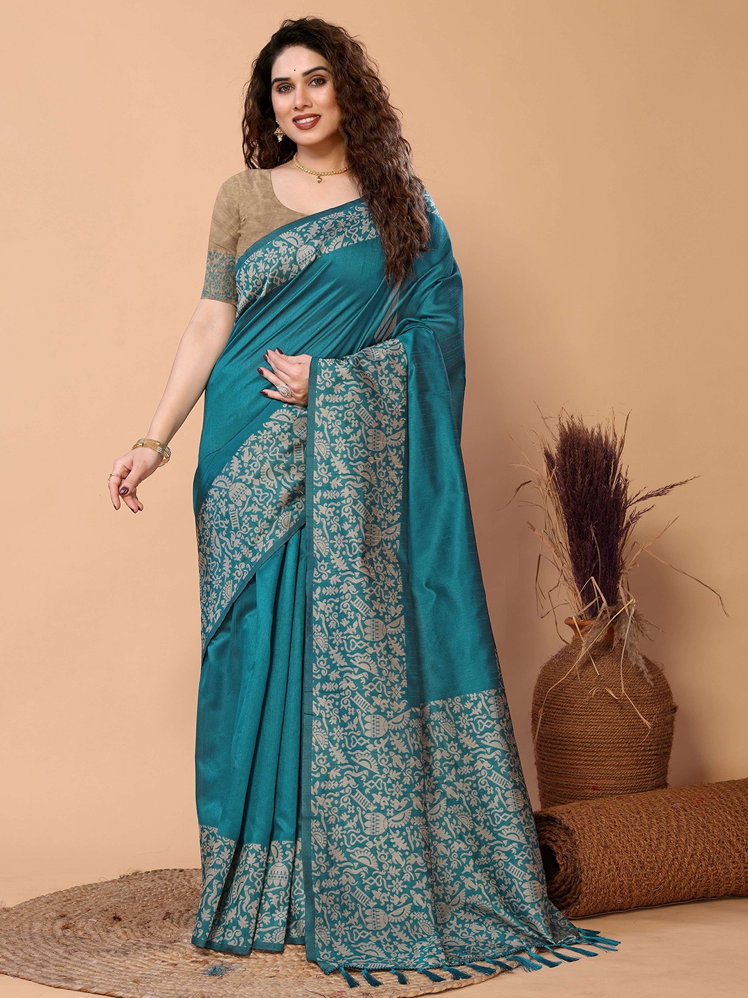 

HEER FASHION Woven Design Handloom Saree, Teal