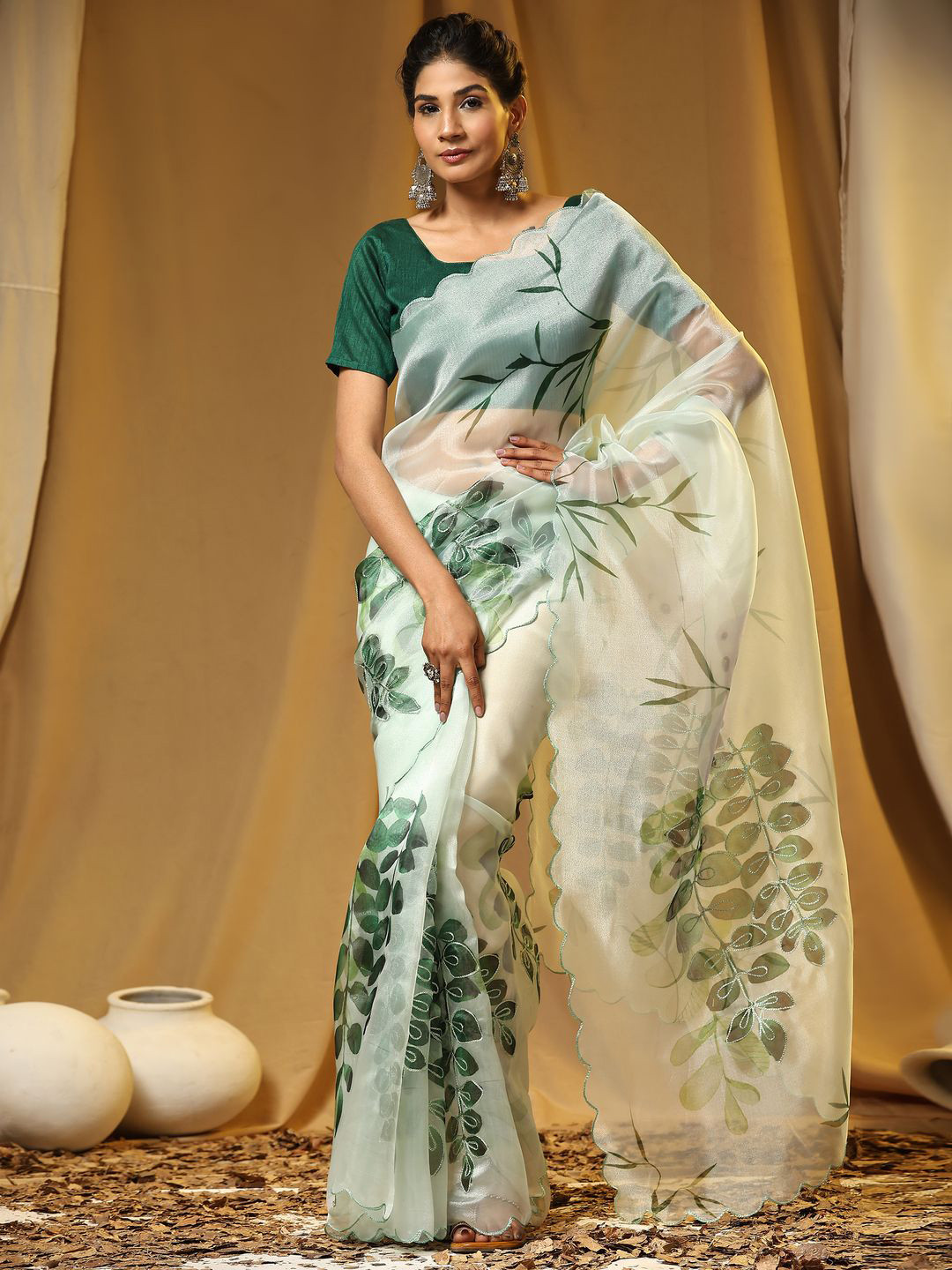 

Anouk Ethnic Motifs Embroidered Organza Saree, Blue