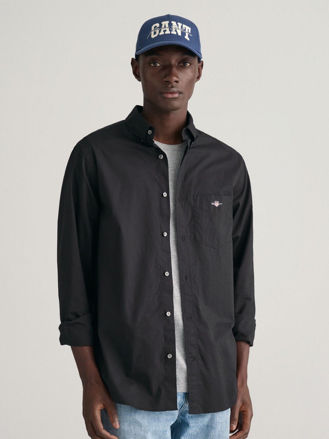 

GANT Solid Spread Collar Regular Fit Shirt, Black