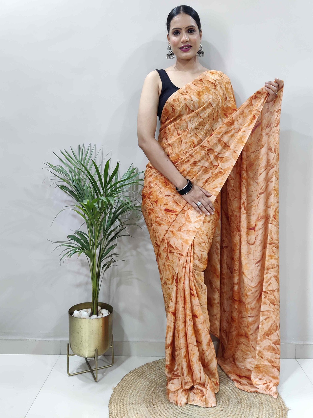 

HERE&NOW Floral Ready to Wear Saree, Orange