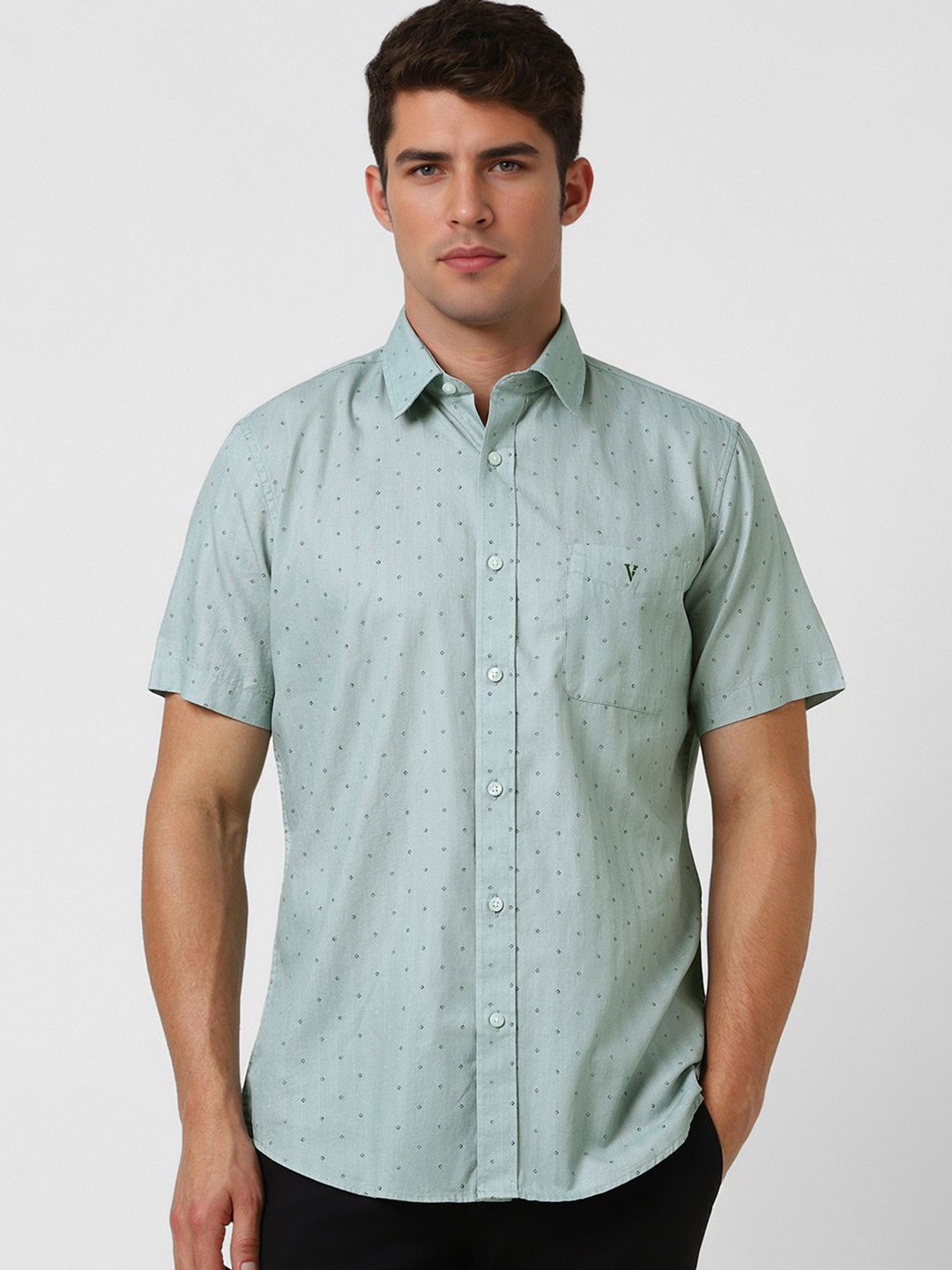 

Van Heusen Sport Men Slim Fit Opaque Printed Casual Shirt, Green