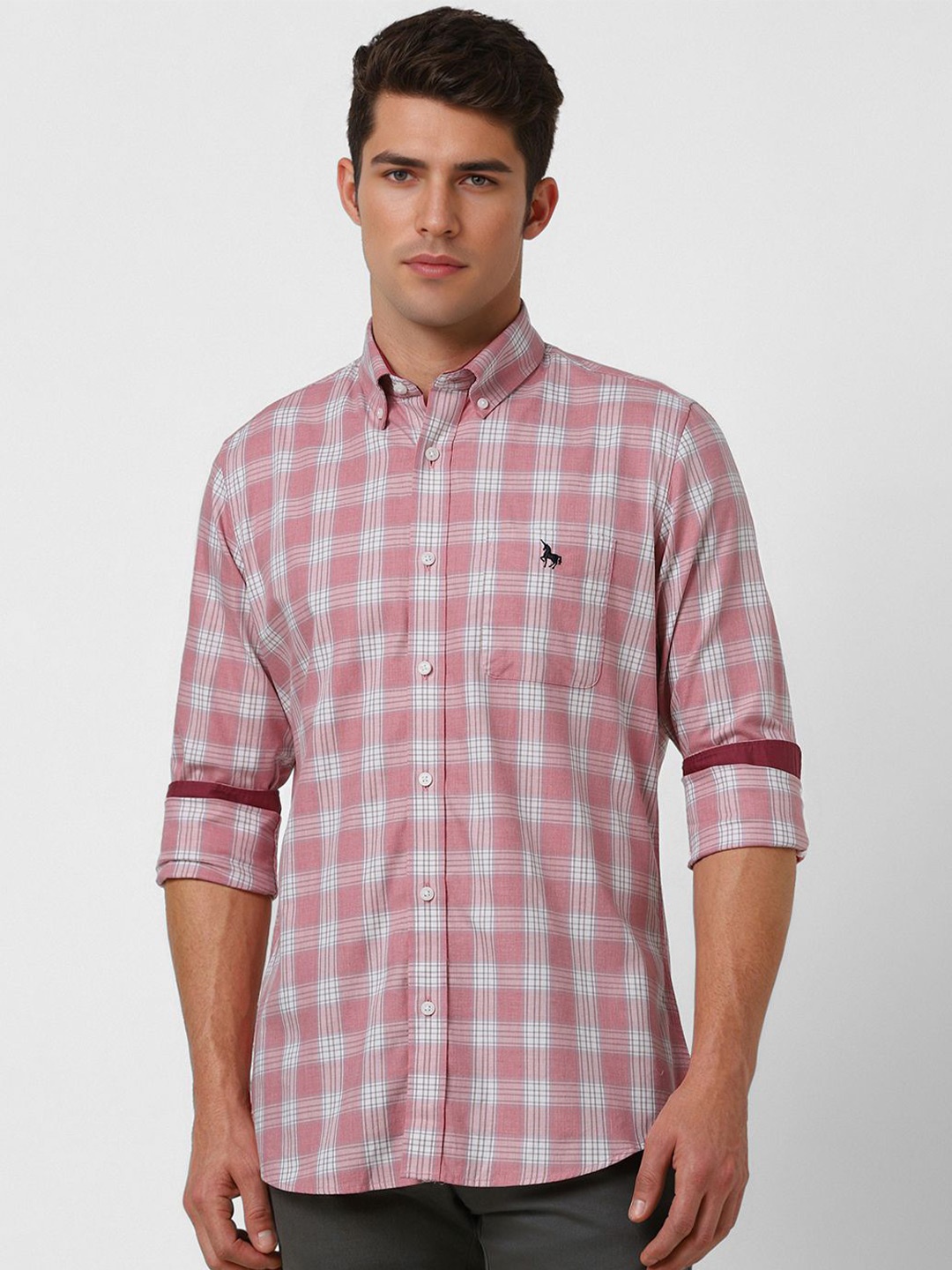 

Van Heusen Sport Men Slim Fit Opaque Checked Casual Shirt, Red