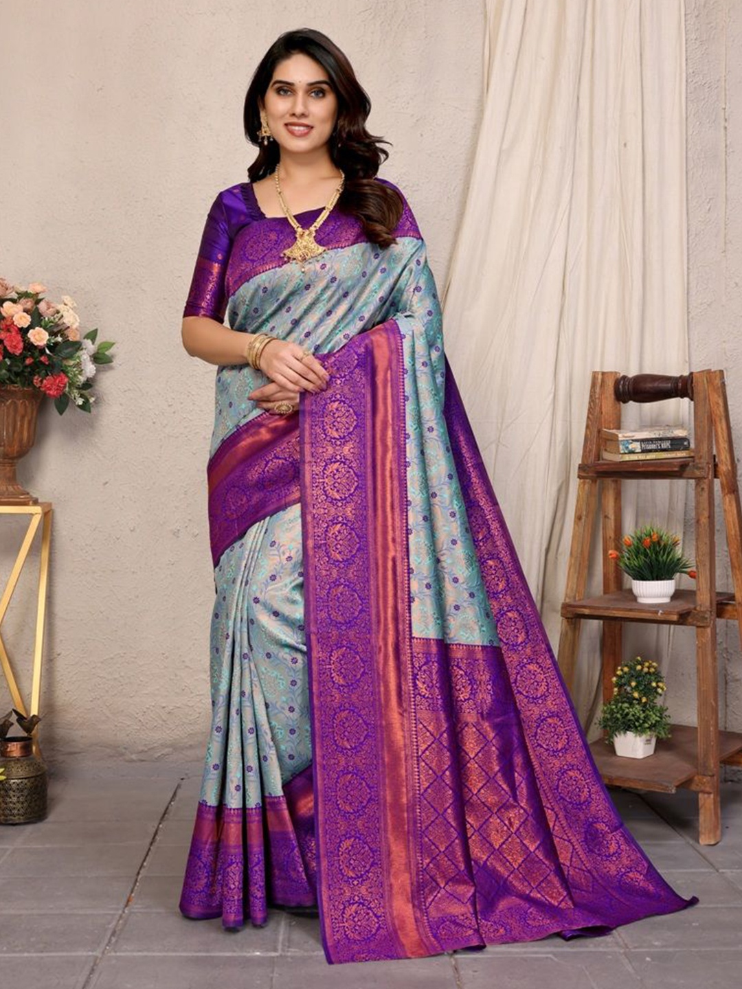 

RASVRITI Woven Design Zari Banarasi Saree, Purple