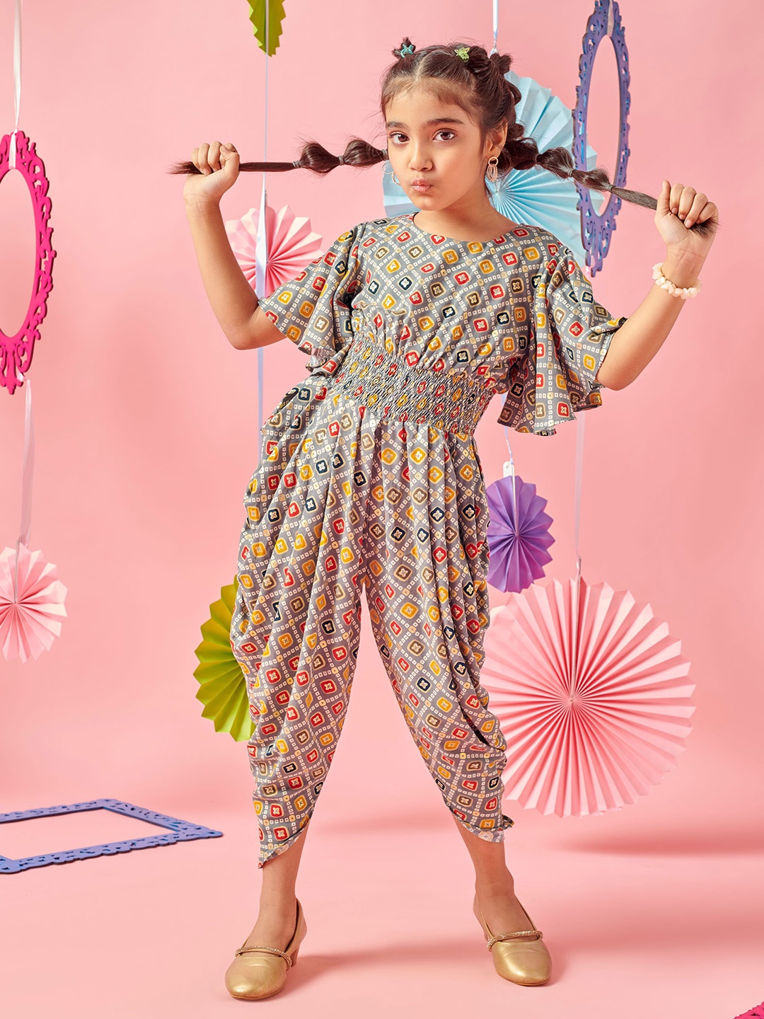 

MASTARANG Girls Bandhani Printed Smocked Jumpsuit, Grey