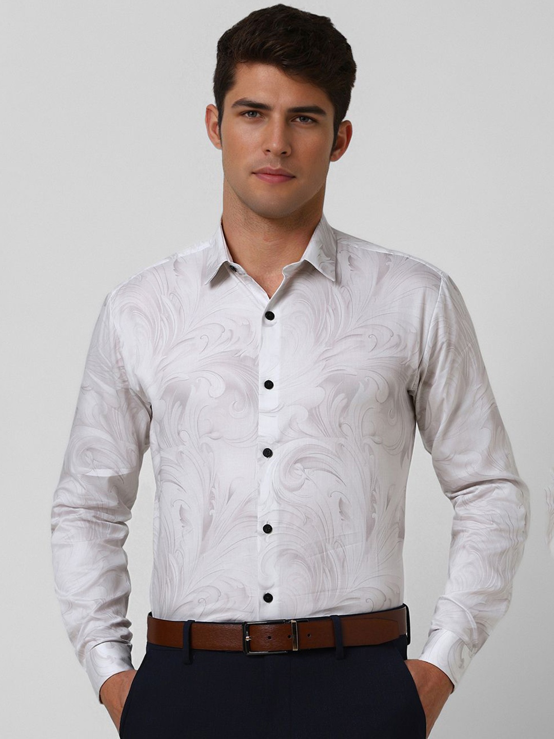 

V Dot Men Slim Fit Opaque Printed Party Shirt, White