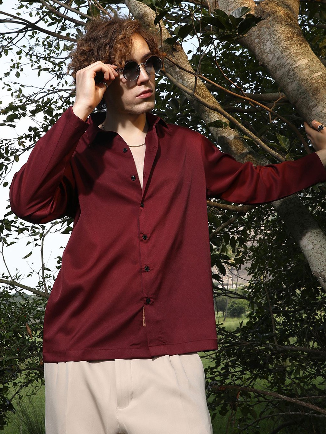 

Campus Sutra Men Comfort Opaque Casual Shirt, Red