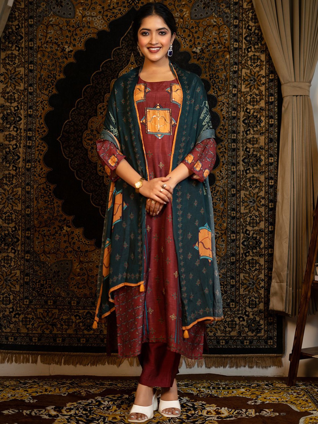 

EARTH O FAB Women Ethnic Motifs Printed Regular Thread Work Raw Silk Kurta with Palazzos & With Dupatta, Maroon