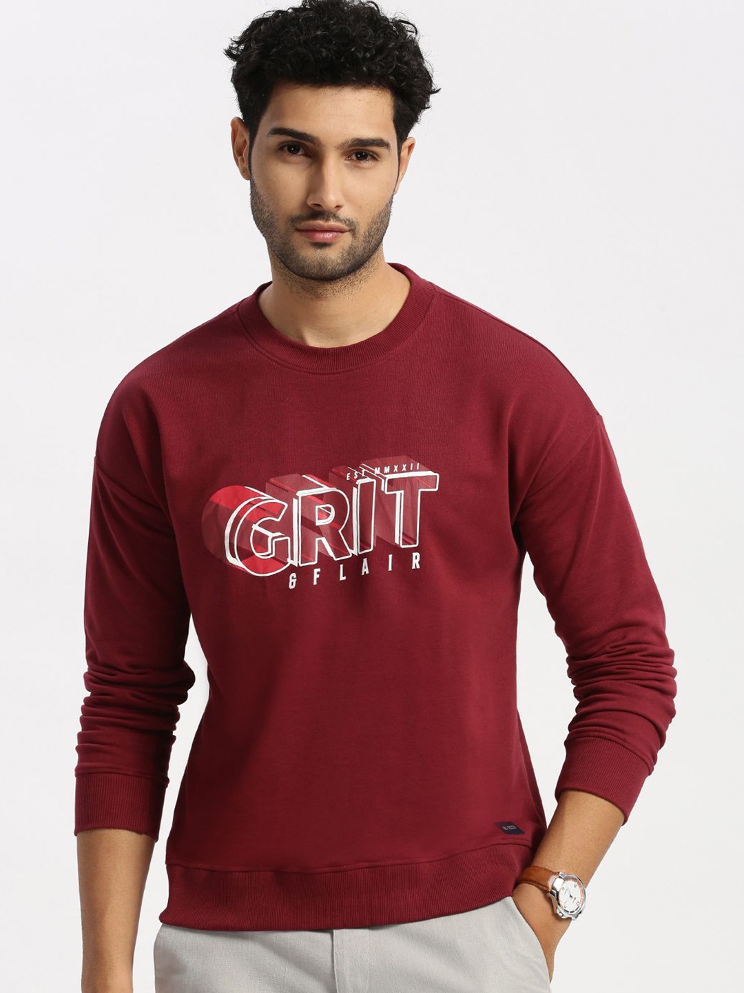 

Grit and Flair Men Brand Logo Printed Sweatshirt, Red