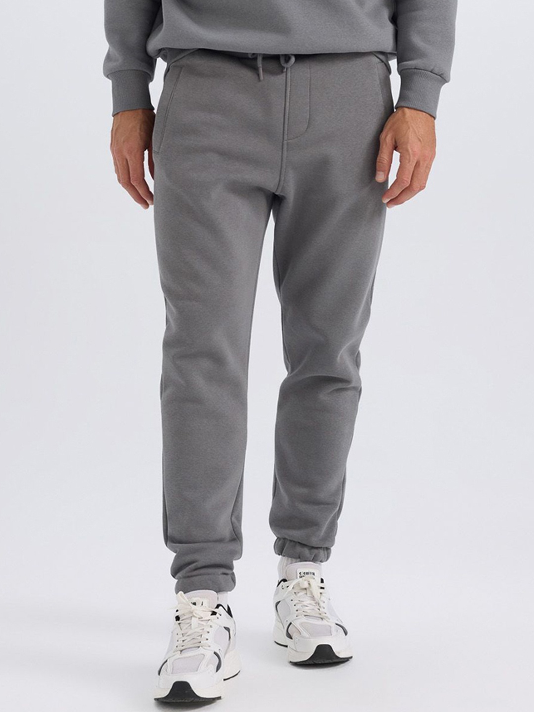 

DeFacto Men Joggers Trousers, Na