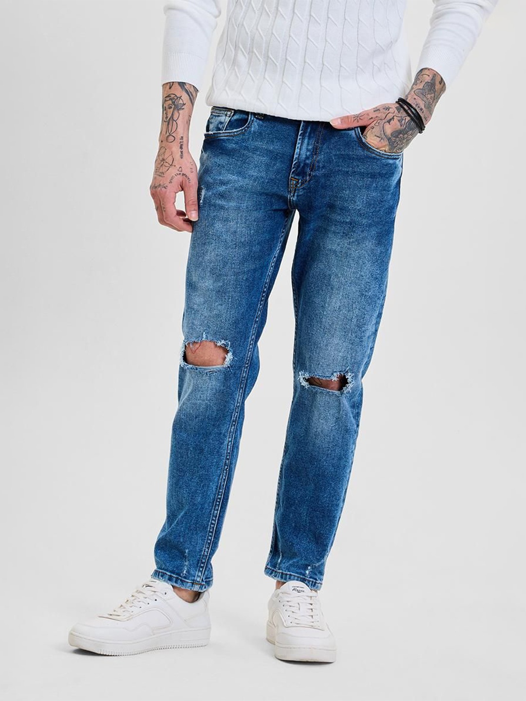 

Snitch Men Narrow Skinny Fit Mildly Distressed Heavy Fade Stretchable Jeans, Blue