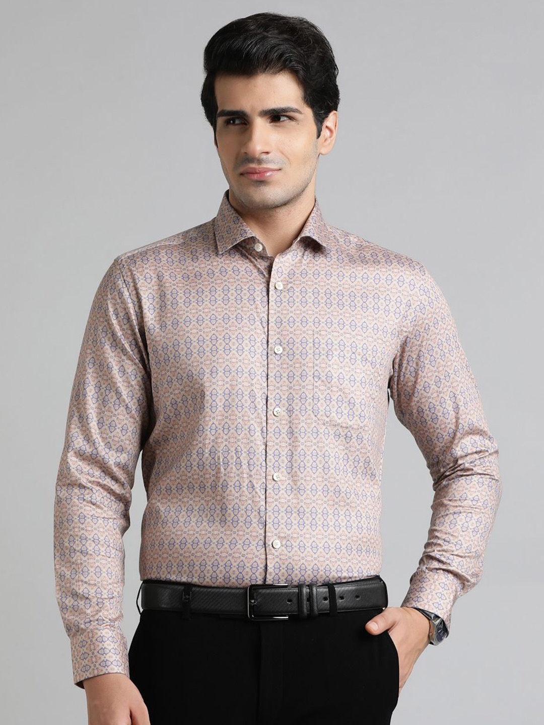 

METAL Men Slim Fit Opaque Printed Formal Shirt, Beige