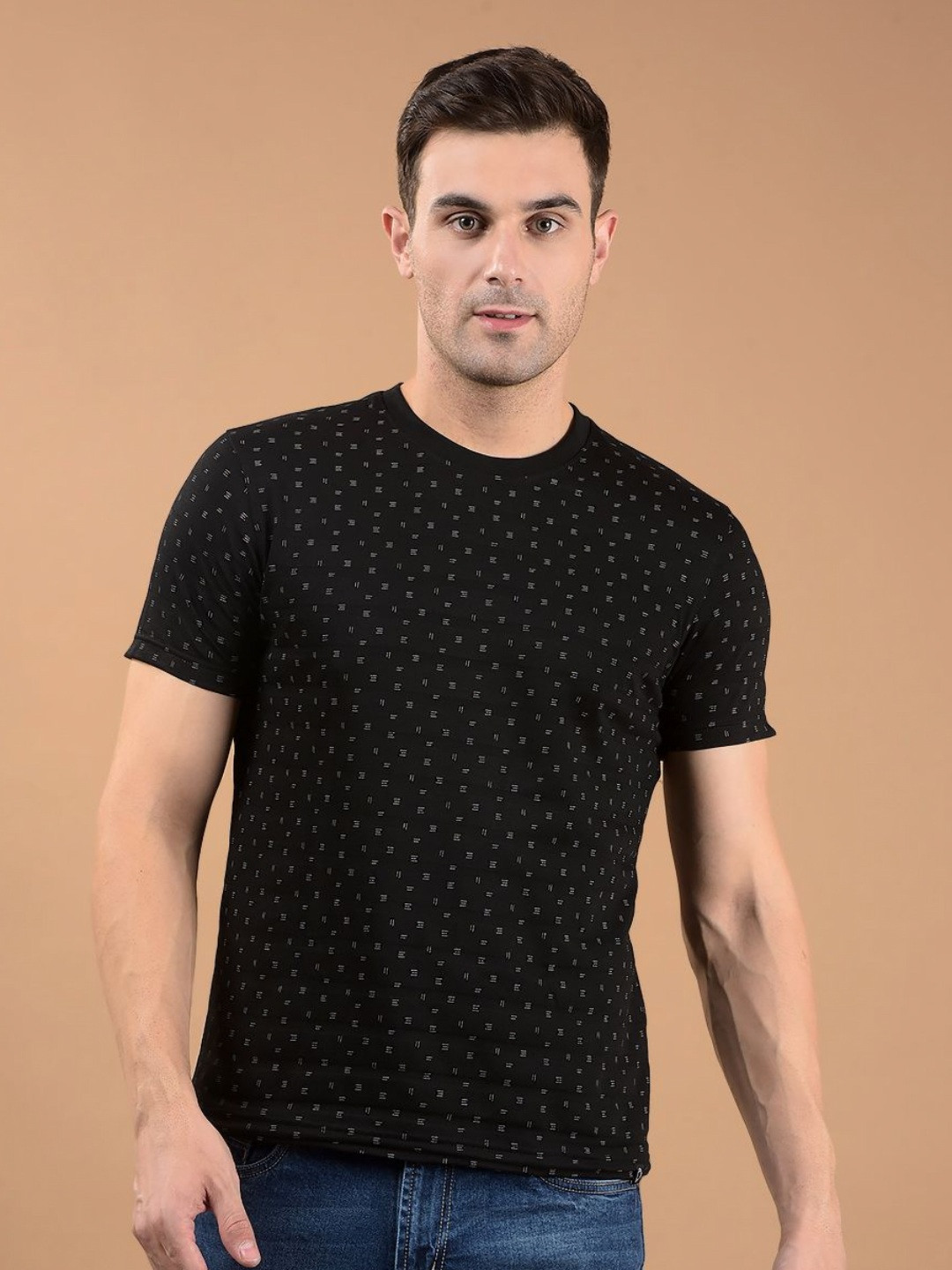 

Dollar Men Printed Pockets T-shirt, Black