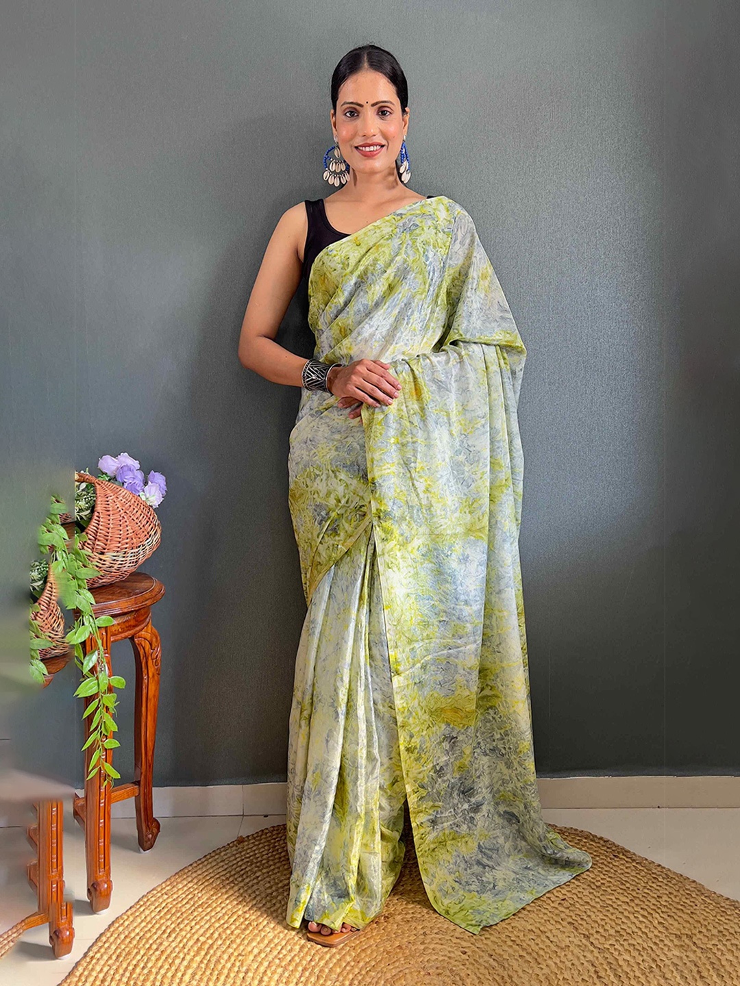 

HERE&NOW Floral Poly Georgette Ready to Wear Saree, Olive