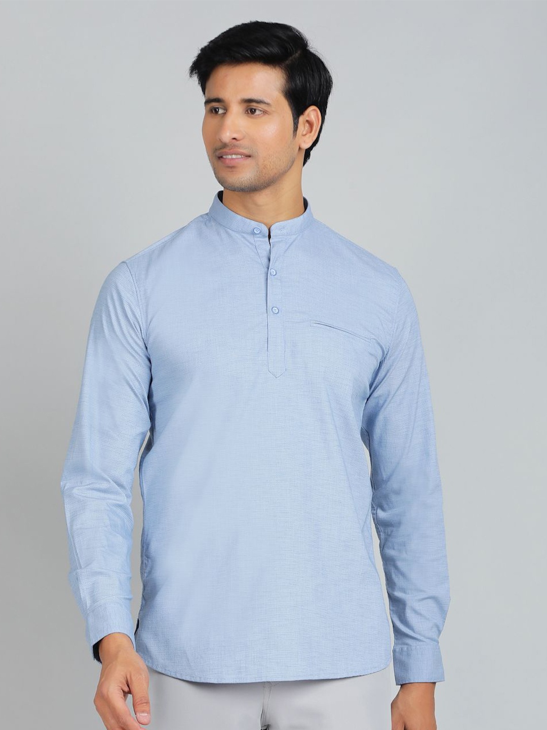 

JADE BLUE Men Slim Fit Opaque Casual Shirt